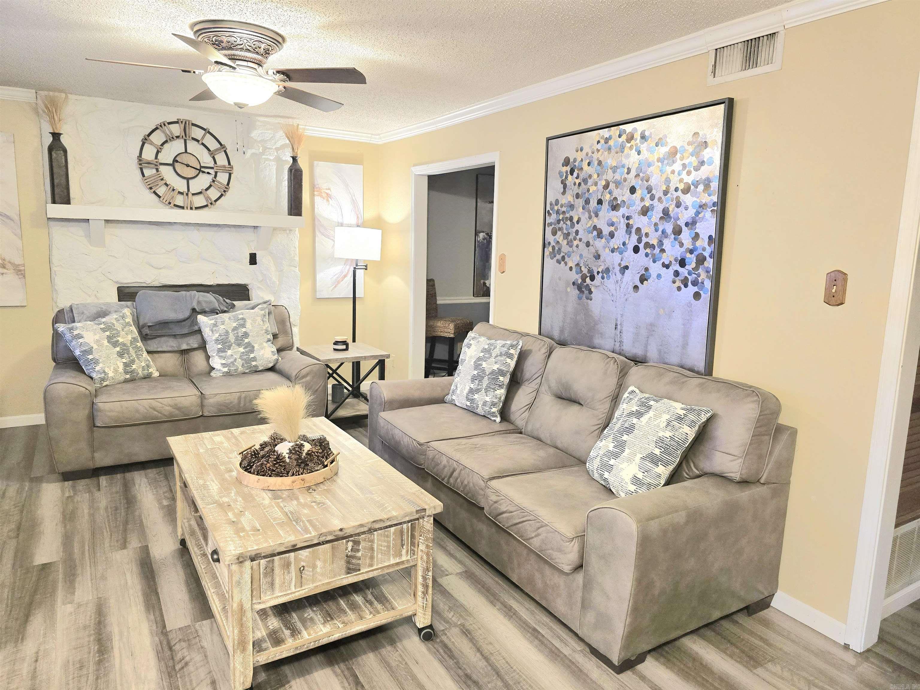 BELLEVUE - Residential