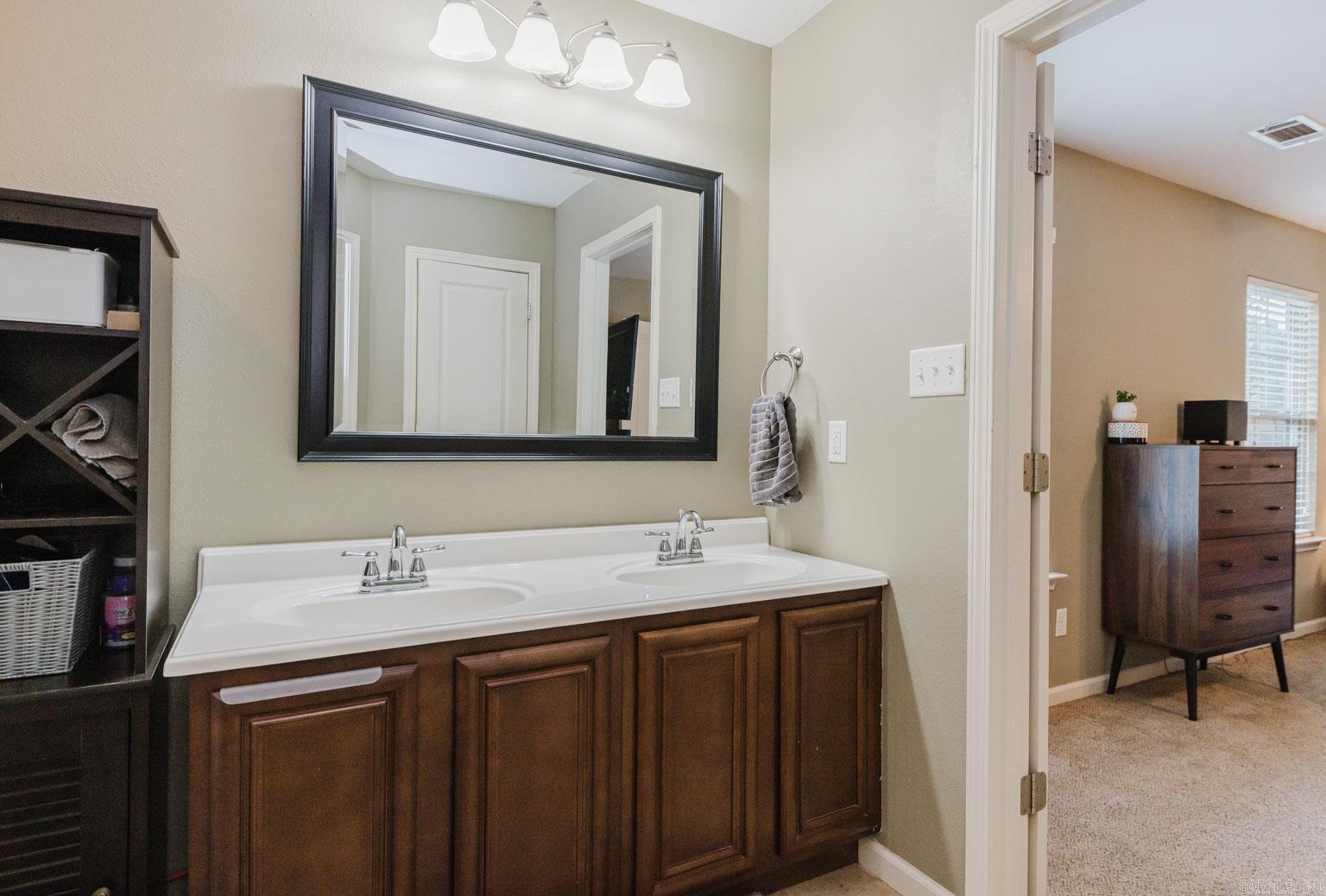 NORTH HAVEN - Residential