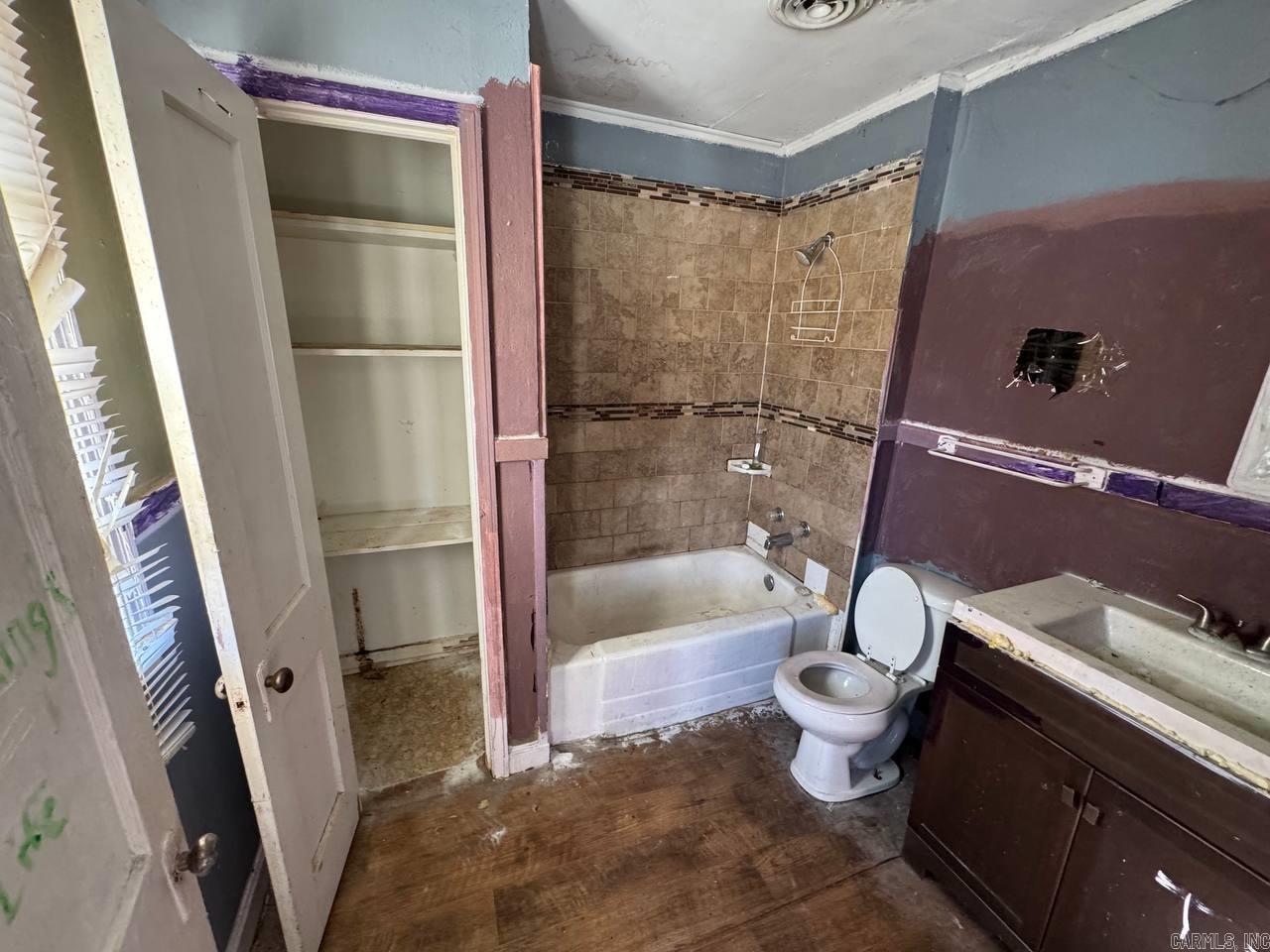 AUSTIN & TAYLOR ADDITION - Residential