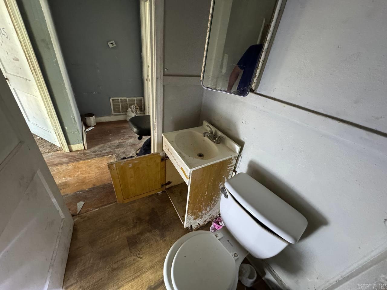 AUSTIN & TAYLOR ADDITION - Residential