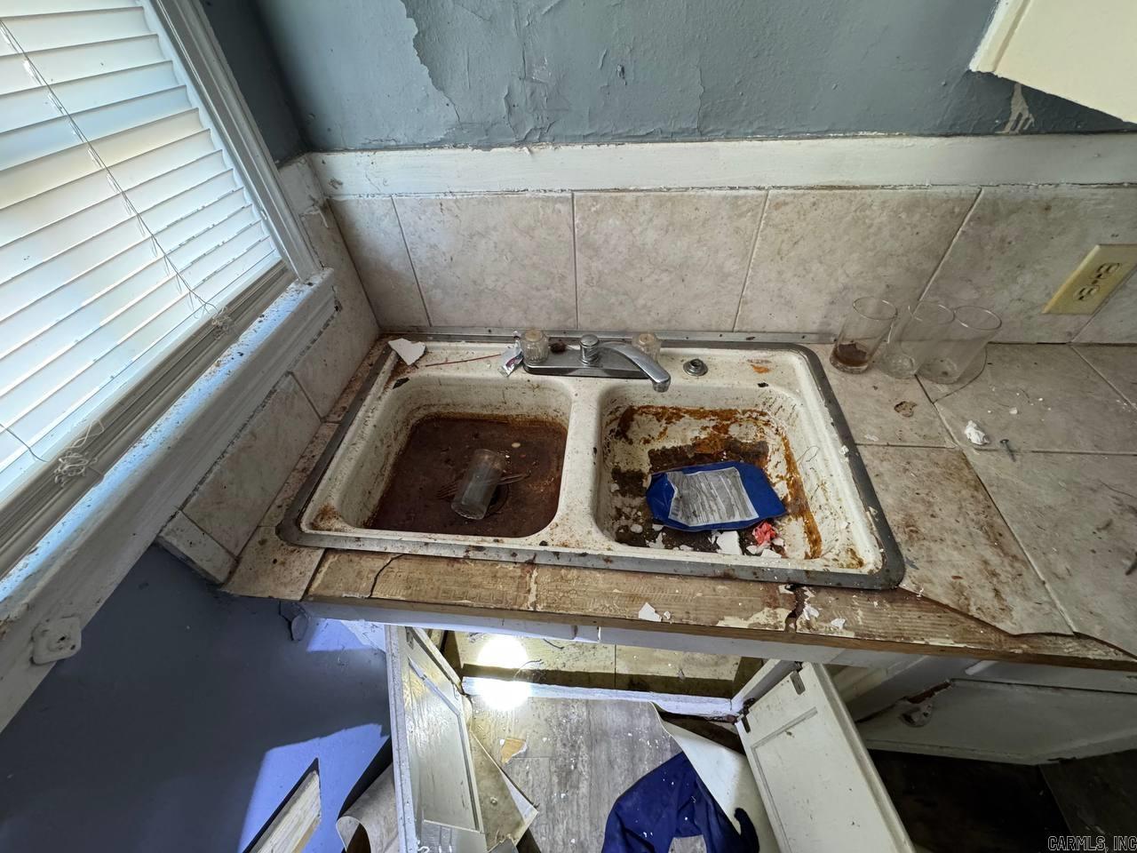 AUSTIN & TAYLOR ADDITION - Residential