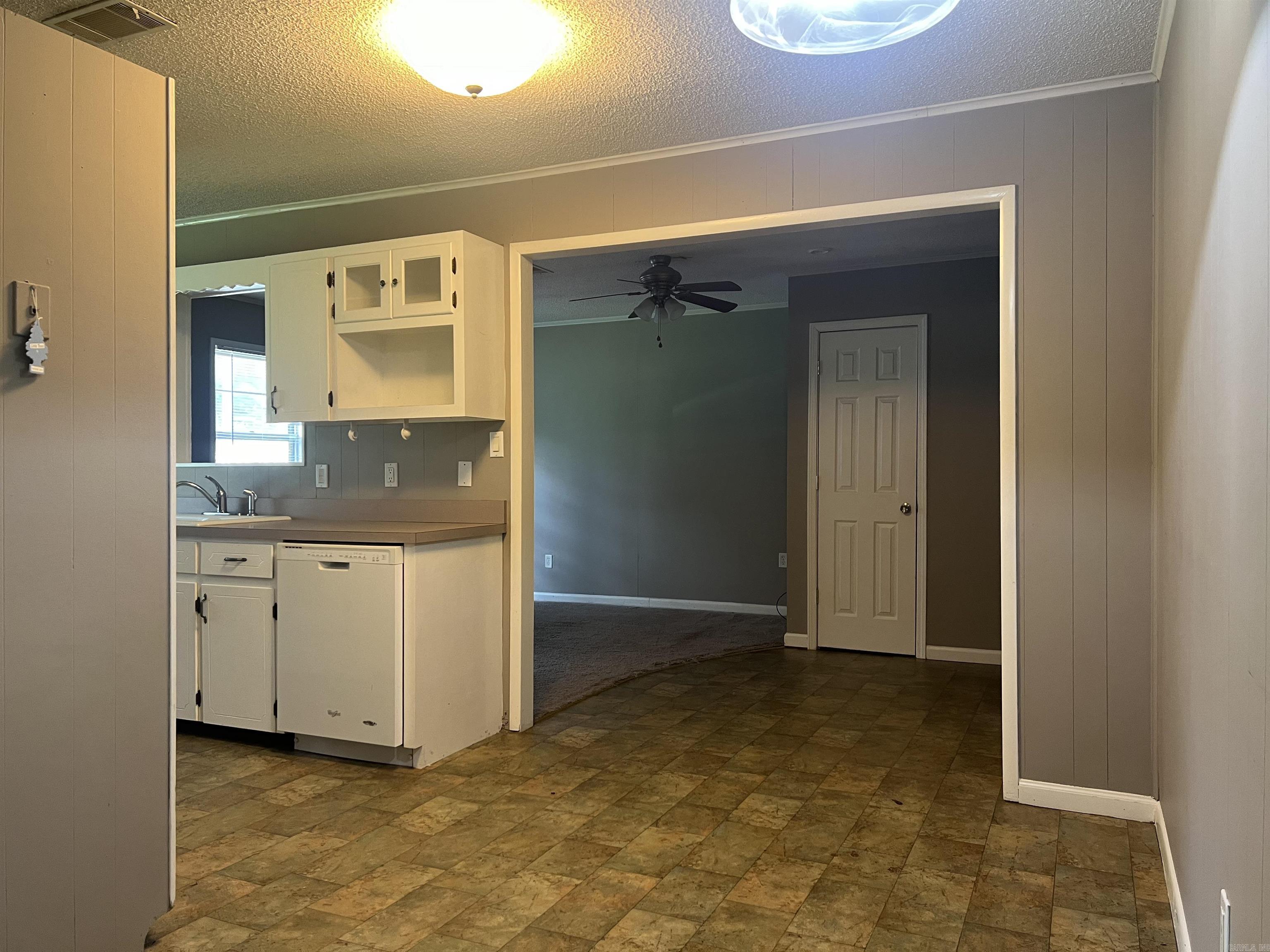 ORIGINAL TOWN-BRYANT - Residential