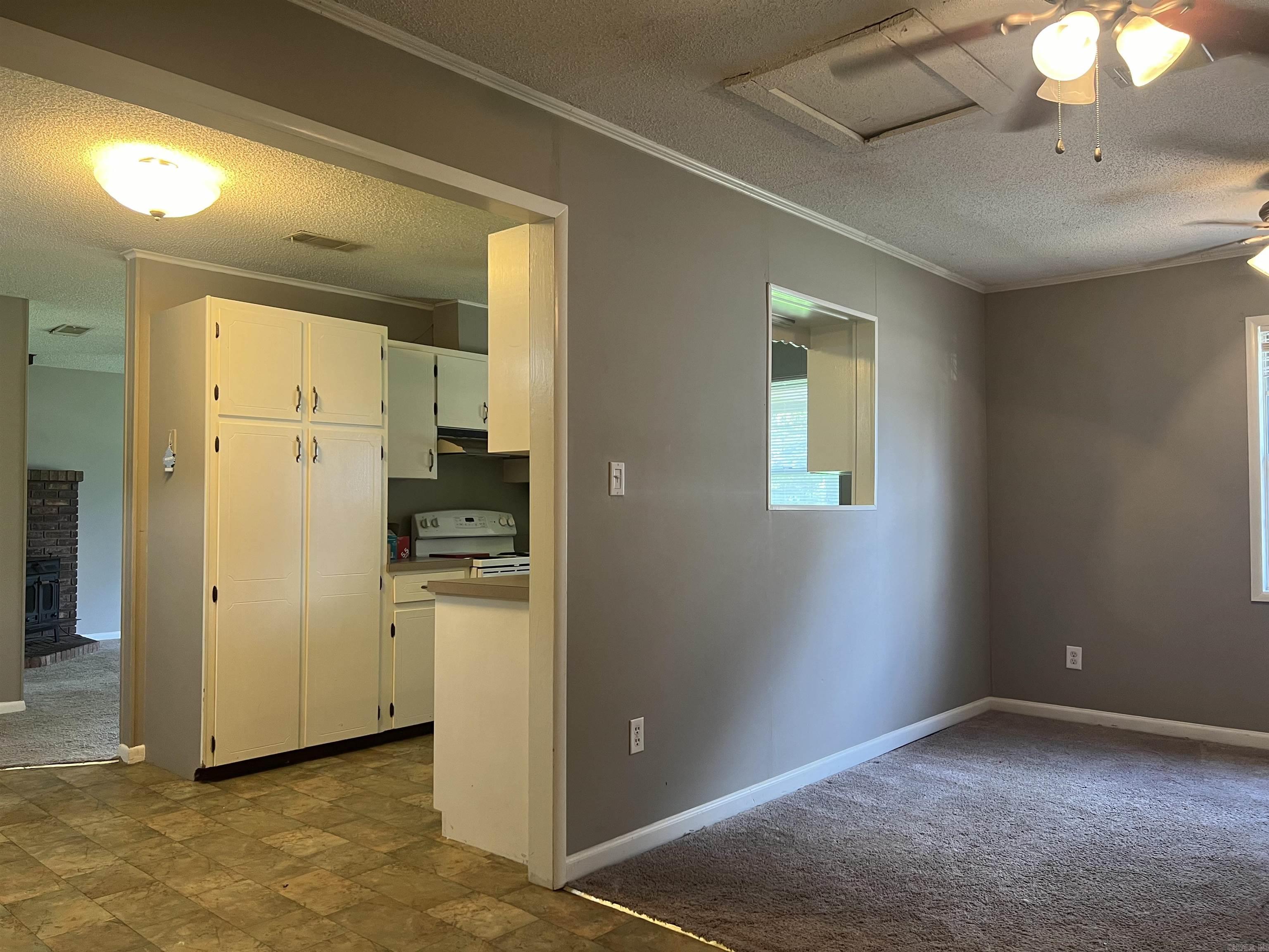 ORIGINAL TOWN-BRYANT - Residential