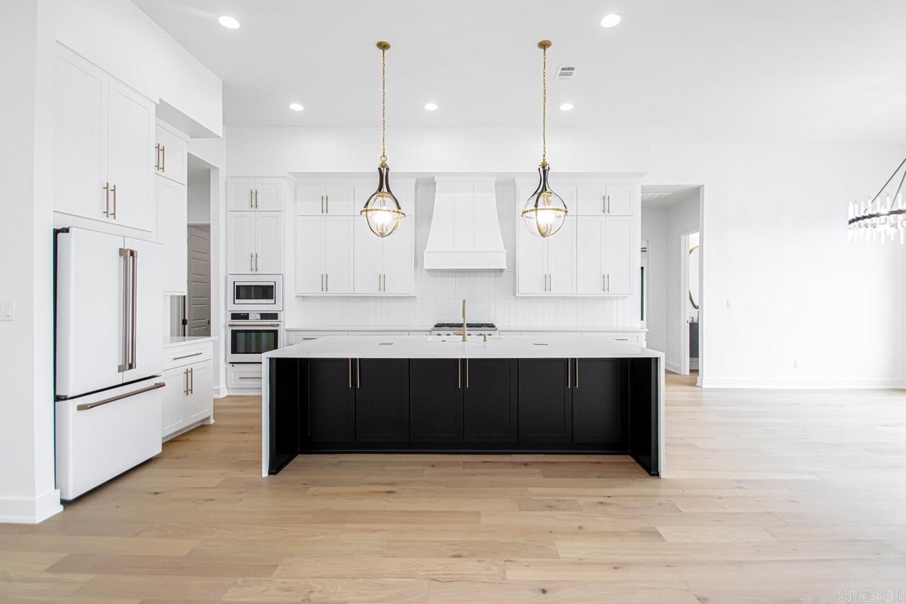WEST LAKE VILLAGE - Residential