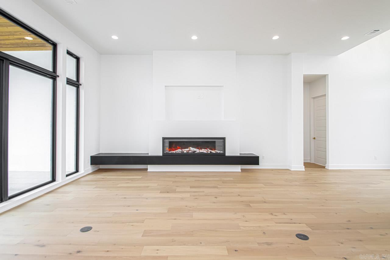 WEST LAKE VILLAGE - Residential