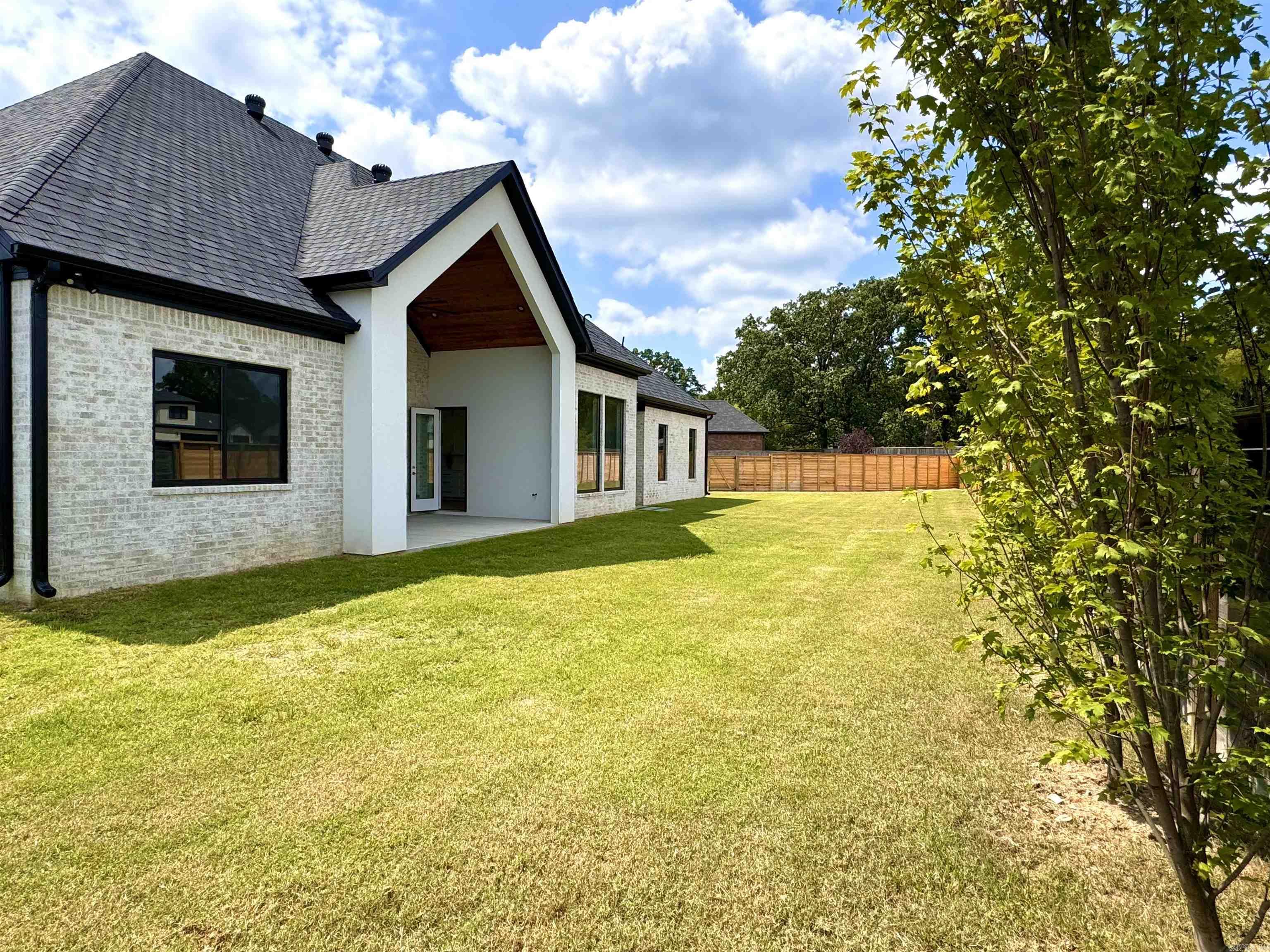 WEST LAKE VILLAGE - Residential