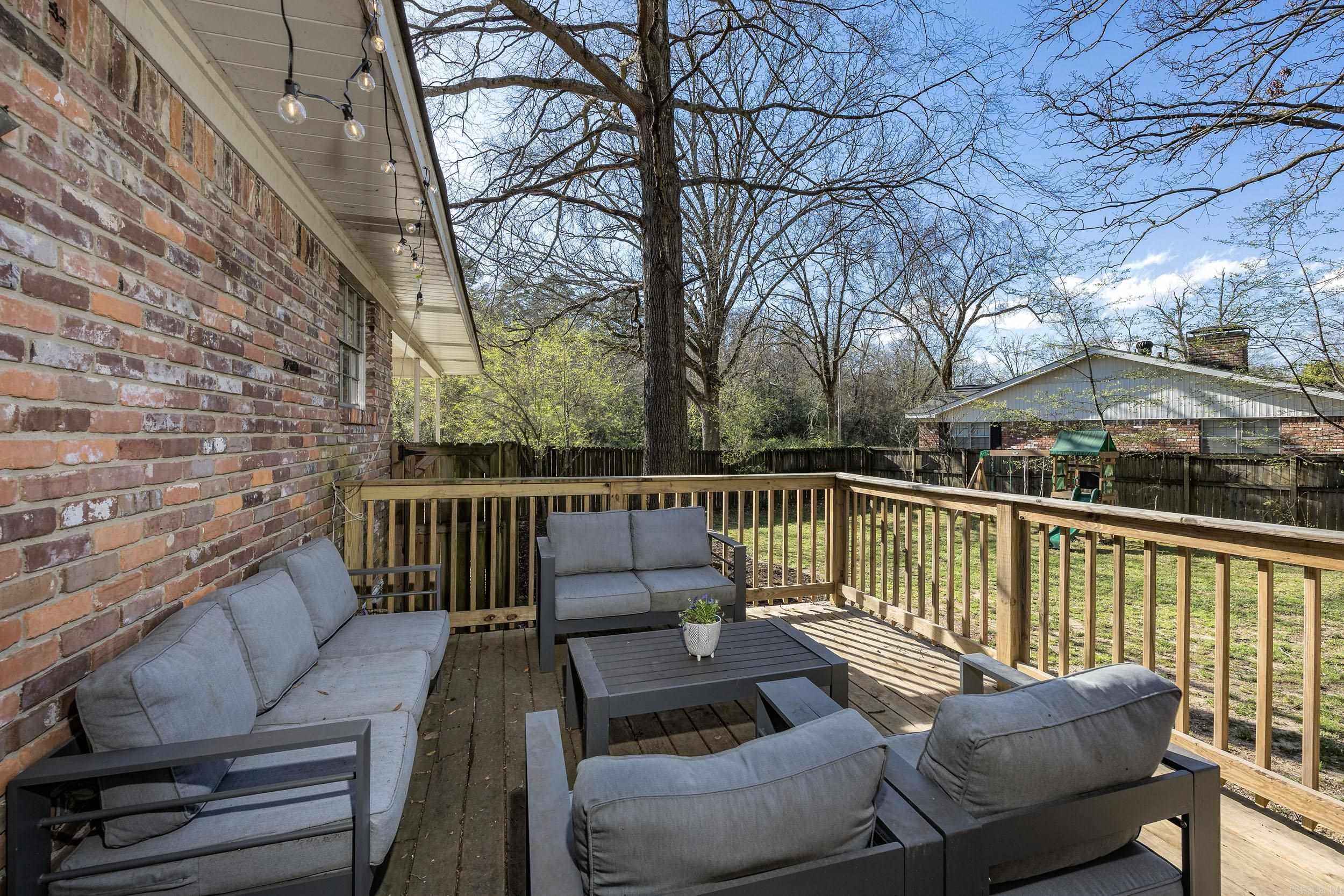 HALL PLAZA - Residential