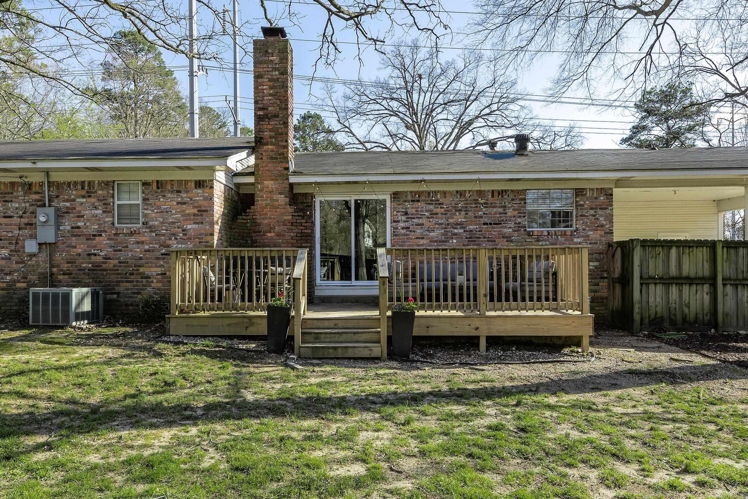 HALL PLAZA - Residential