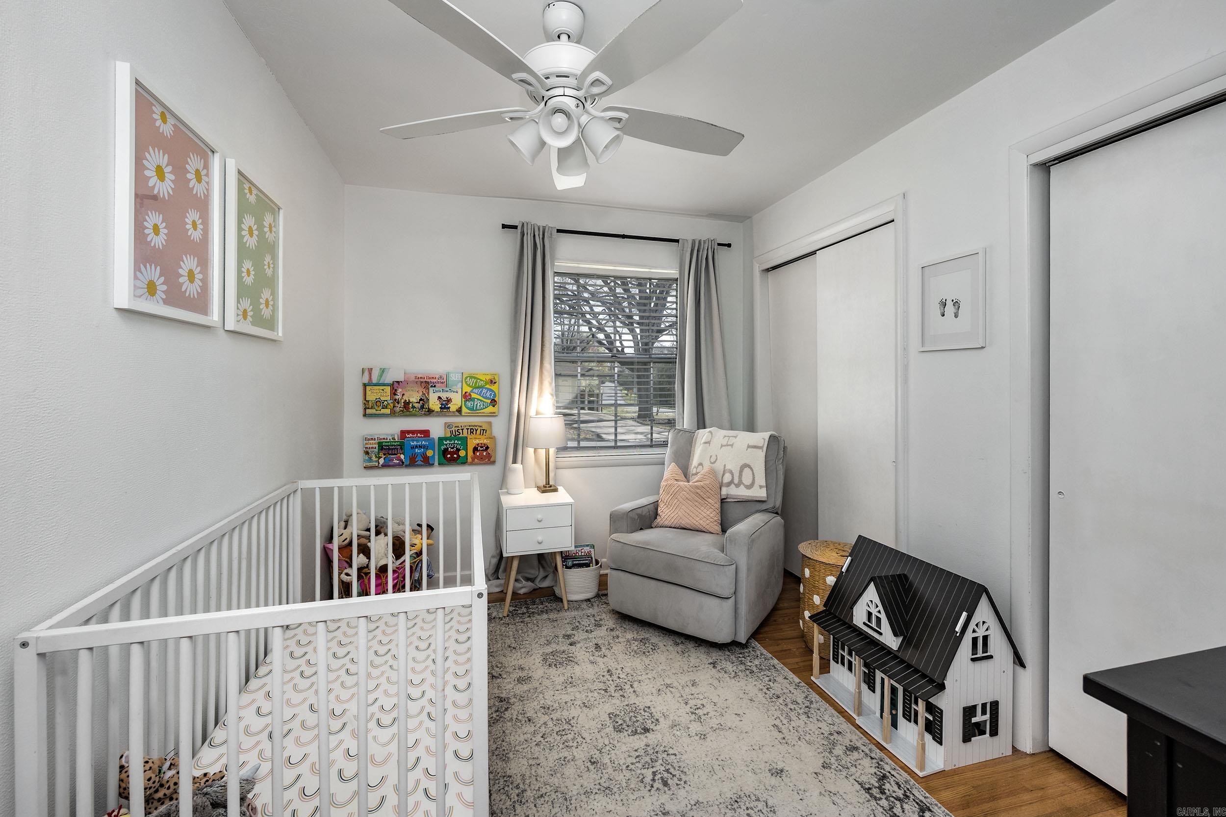 HALL PLAZA - Residential