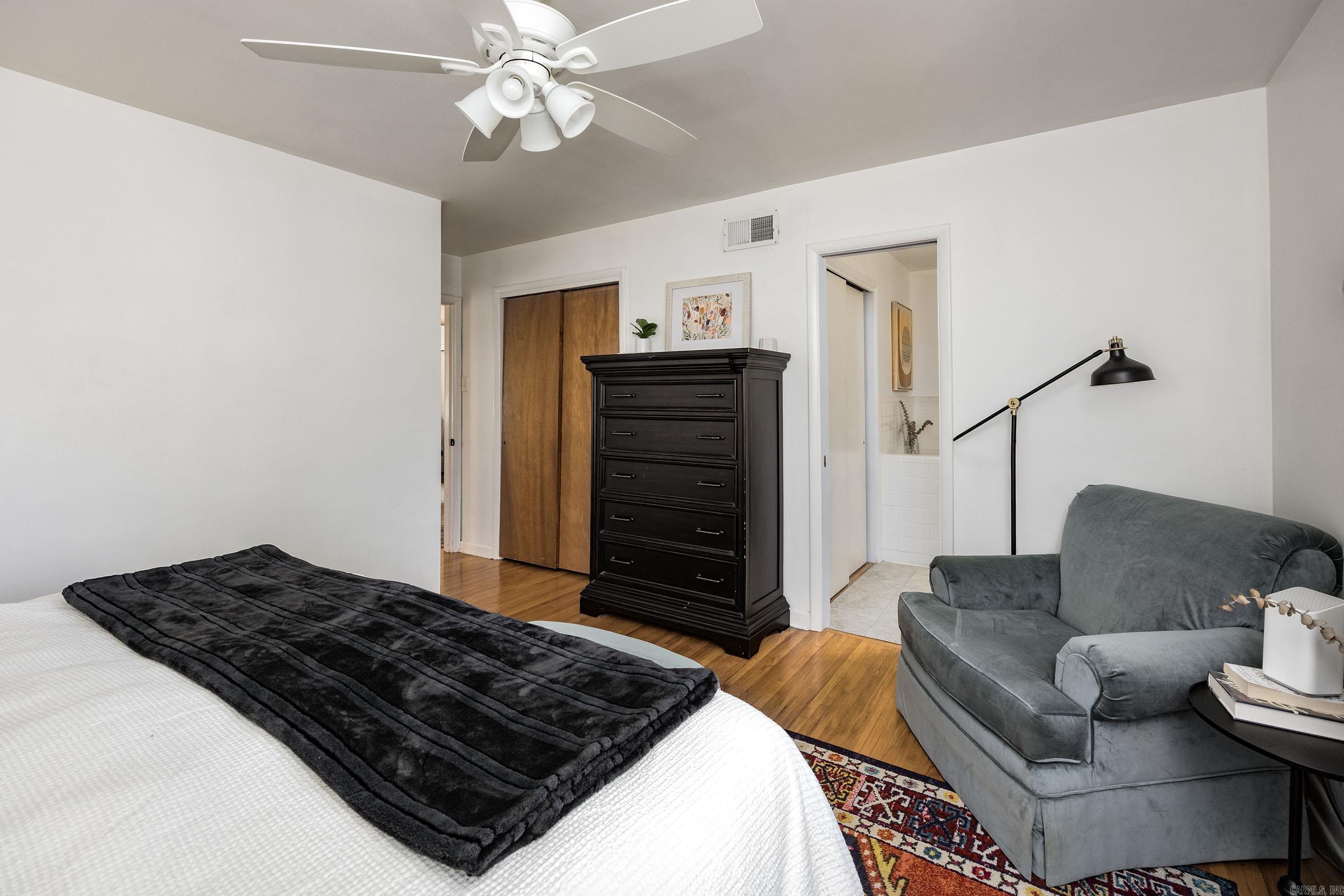 HALL PLAZA - Residential