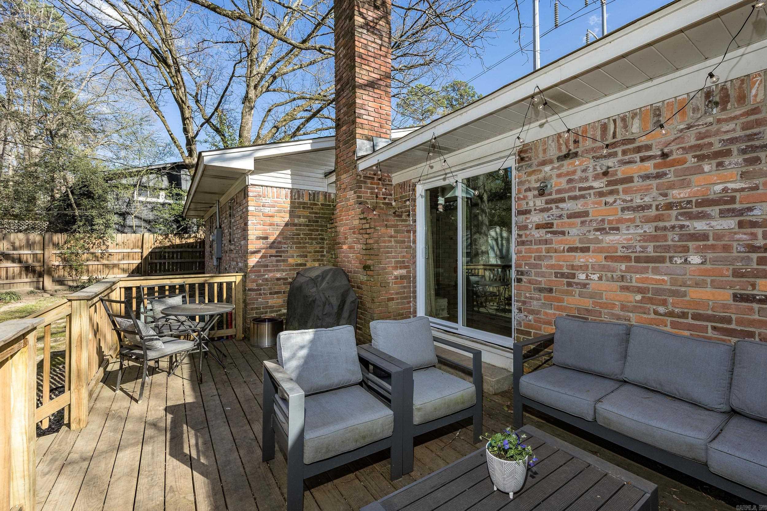 HALL PLAZA - Residential