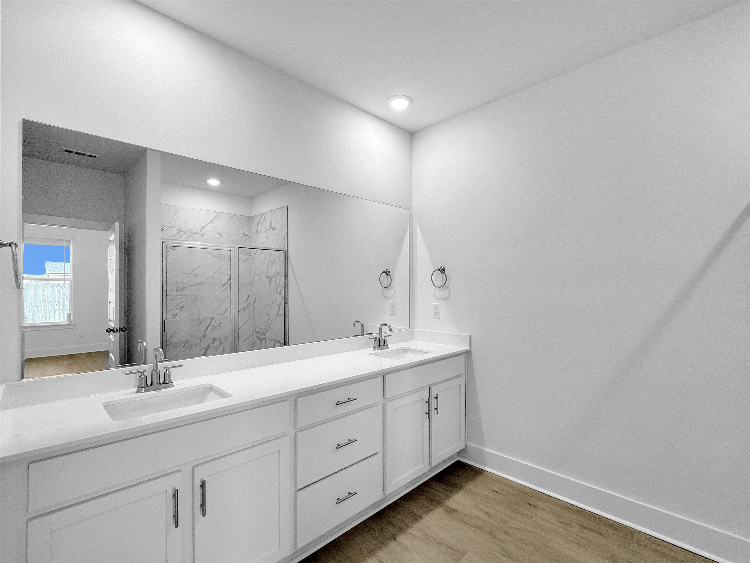 THE RESERVE AT COUNTRY CLUB PHAS - Residential