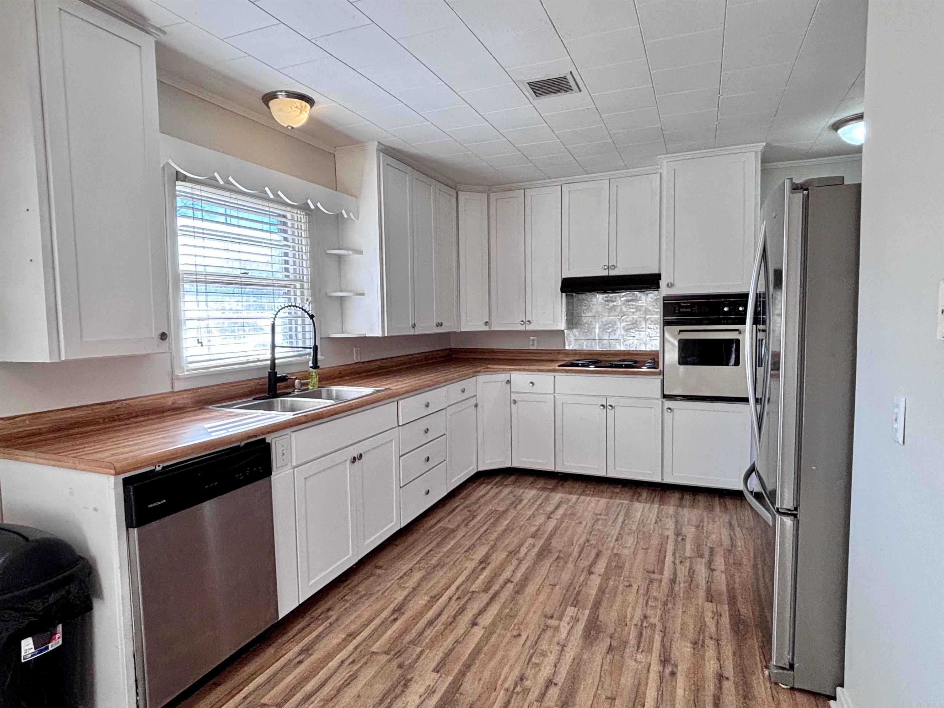 REAVES 2ND ADDITION REVISED - Residential