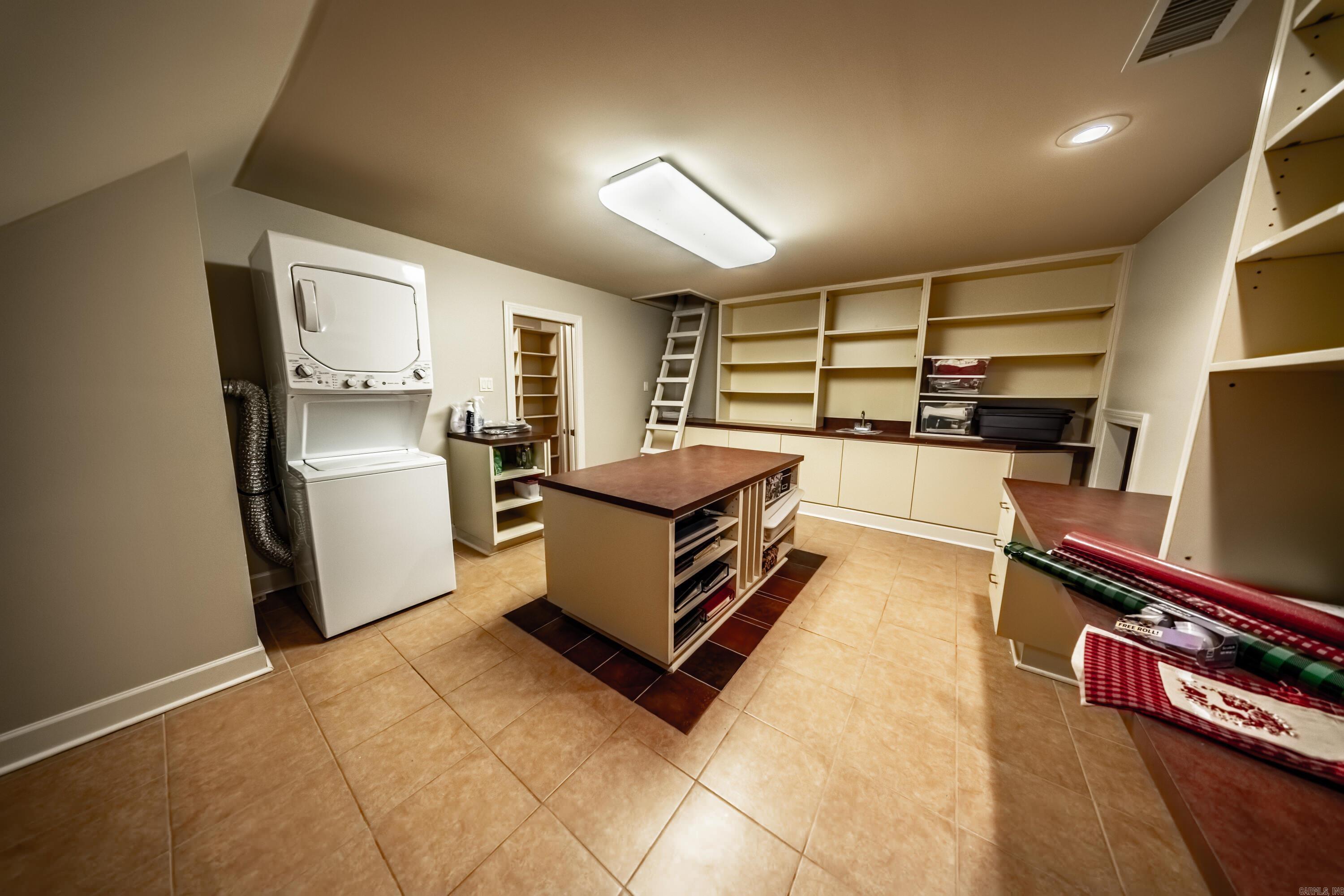Ridge Point - Residential