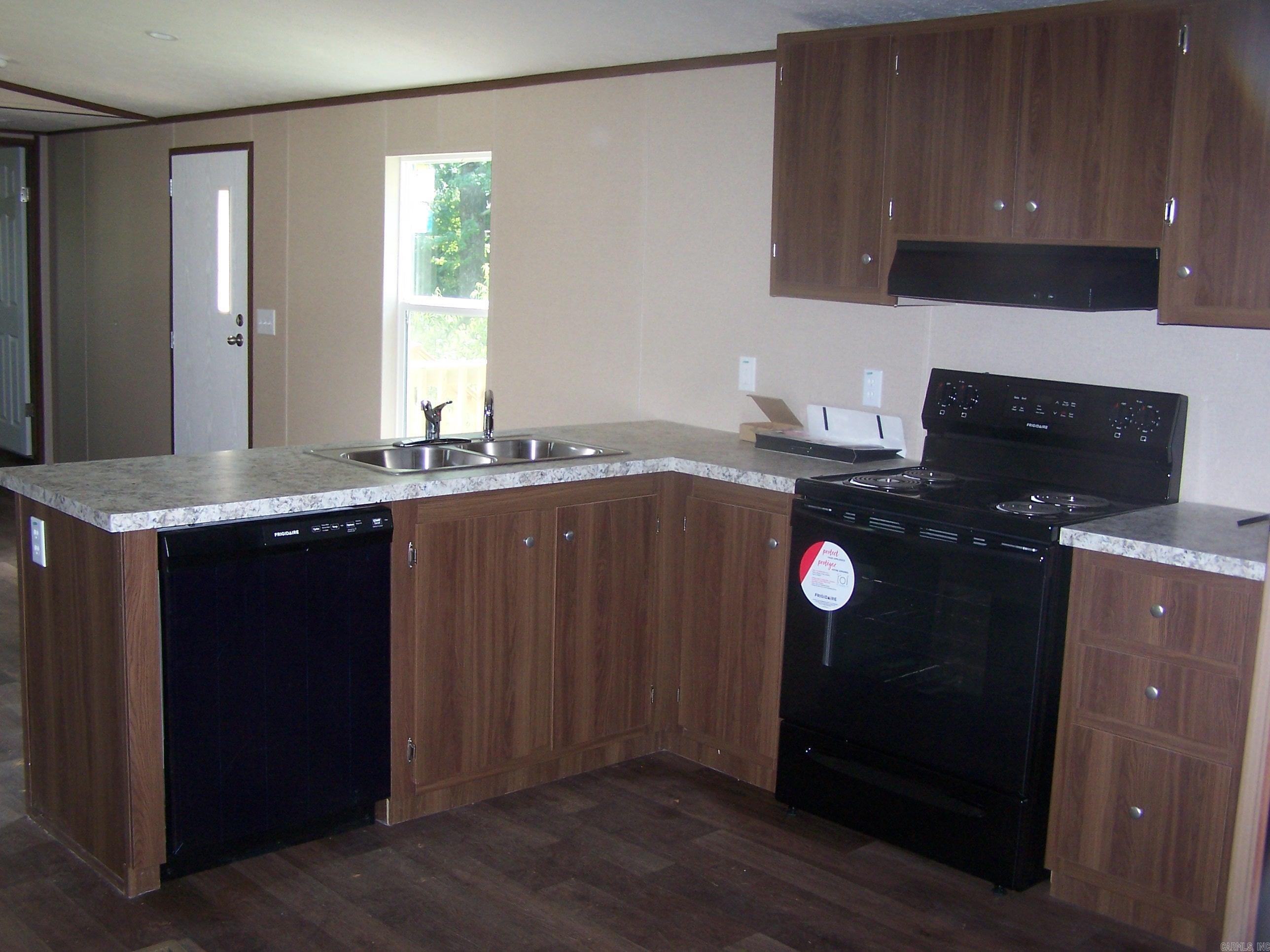 01C Clinton City - Residential Lease