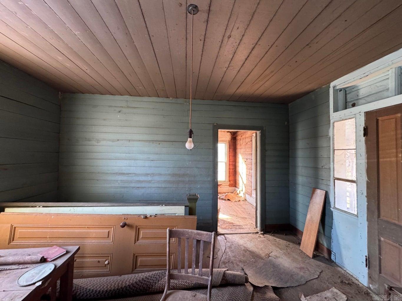 Metes & Bounds - Residential