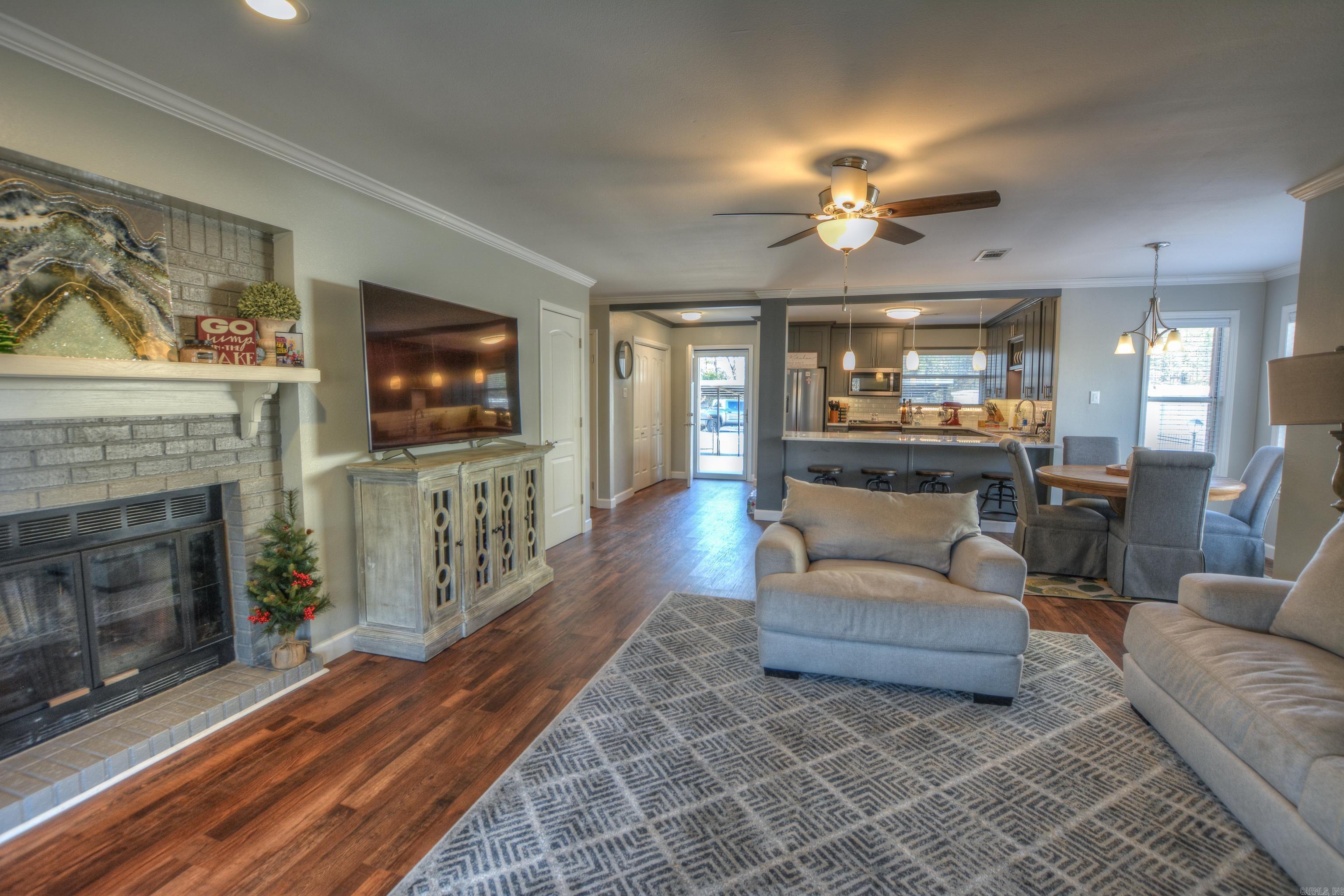 Westport Bay Town House - Residential