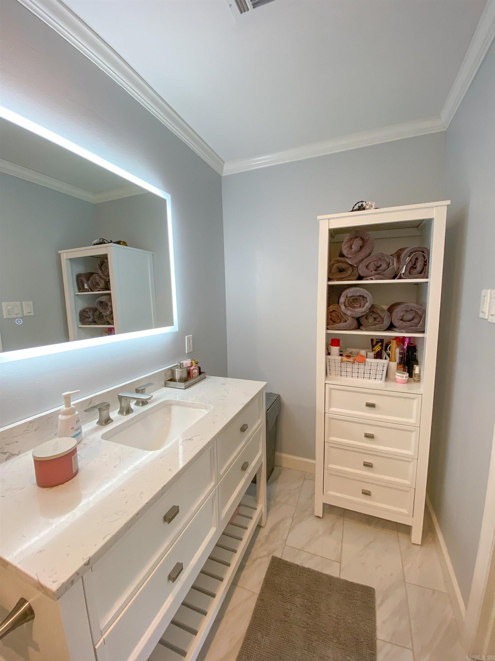 Westport Bay Town House - Residential