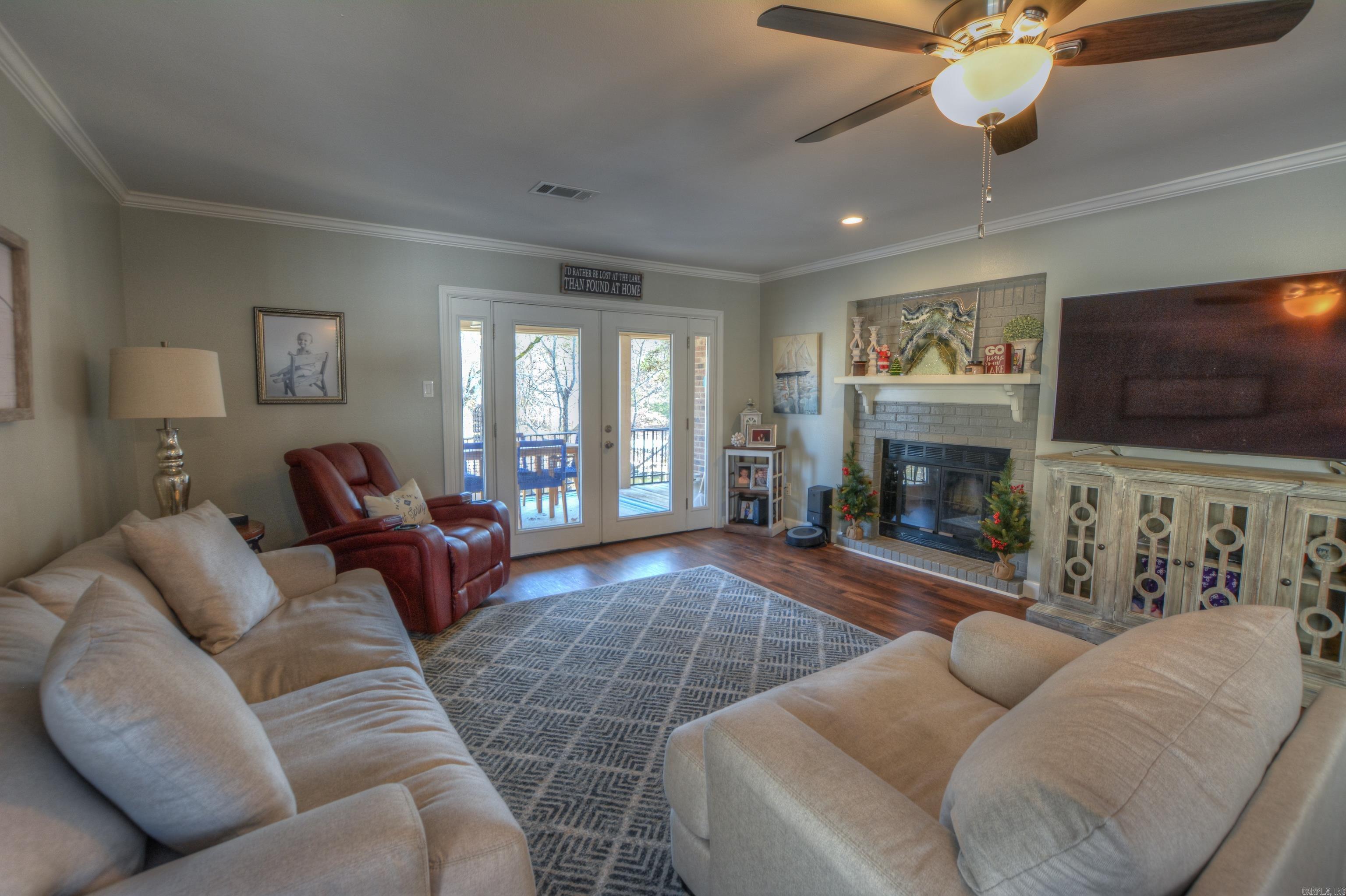 Westport Bay Town House - Residential