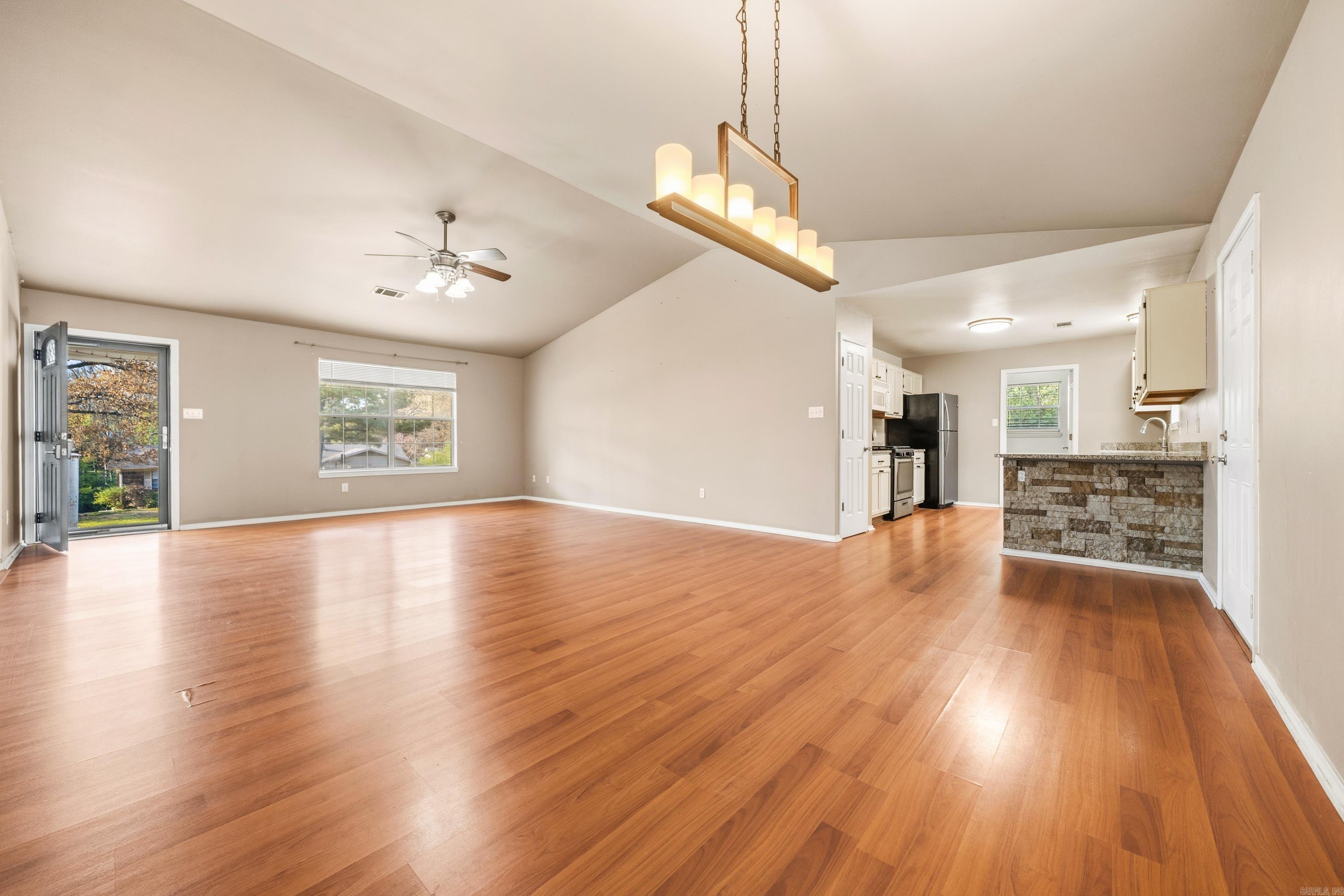 PINE MEADOWS - Residential