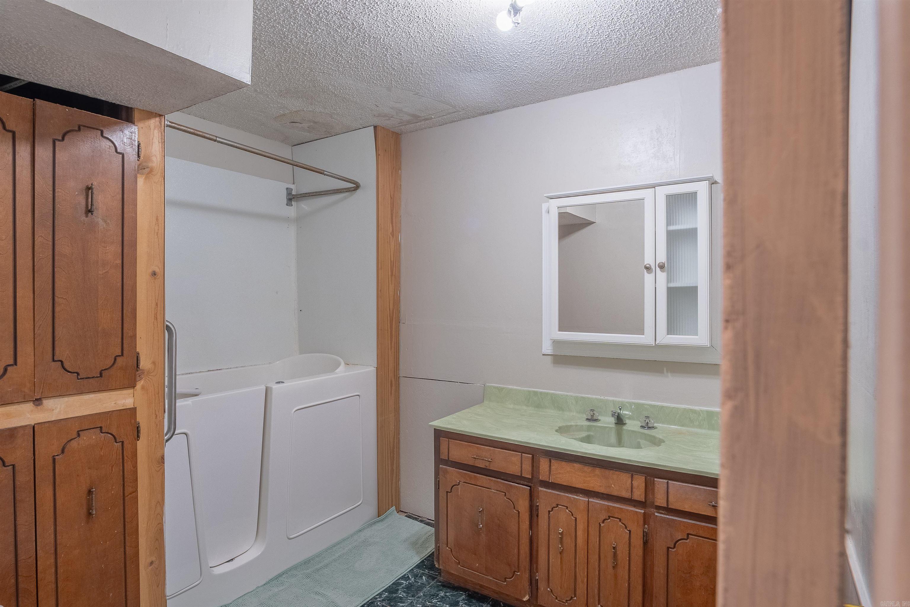 ROSE BUD OUTLOTS - Residential