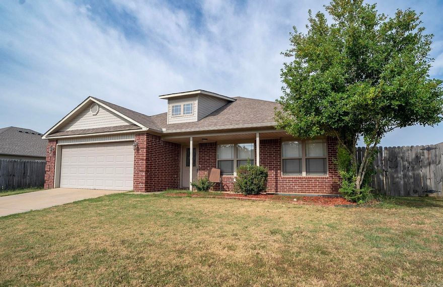 One owner spacious one level home with open floor plan and split bedroom layout. Nice level backyard in a desirable neighborhood in the Bryant School District and minutes to the interstate, schools and the outlet mall. Laminate wood flooring in great room and oversized primary suite has huge walk in closet, double sink vanity and linen closet. Secondary bedrooms are spacious and kitchen opens to dining and great room. Seller willing to assist in closing cost and replacing dishwasher and microwave PLUS offering a 3rd party home warranty for 1 year!  Refrigerator and fireplace negotiable and own this home with a RD NO MONEY DOWN LOAN/OTHER PROGRAMS MAY QUALIFY ALSO. Time to stop renting and enjoy the benefits of homeownership! PLEASE SEE AGENT REMARKS.