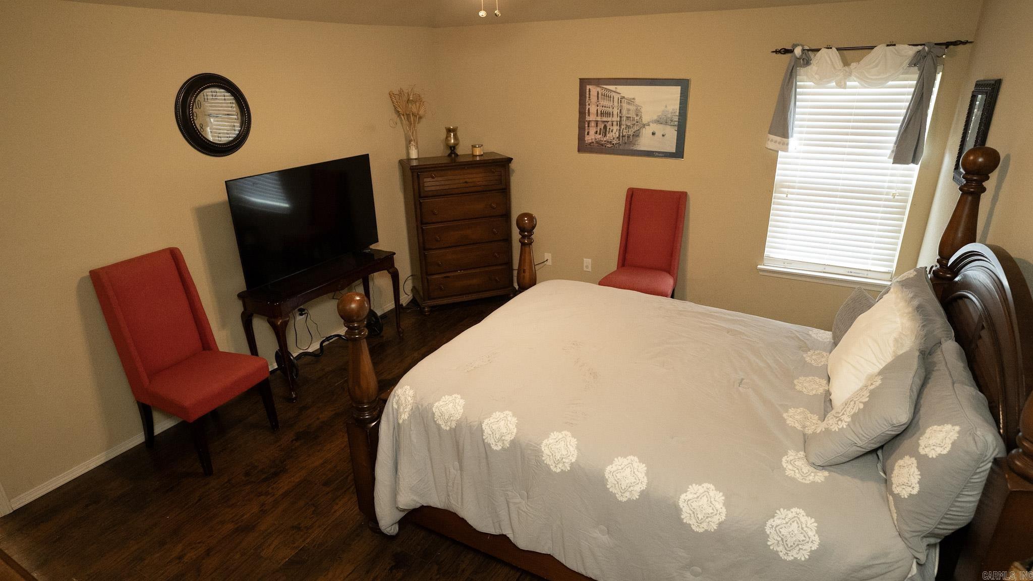 PARKWAY MEADOWS - Residential