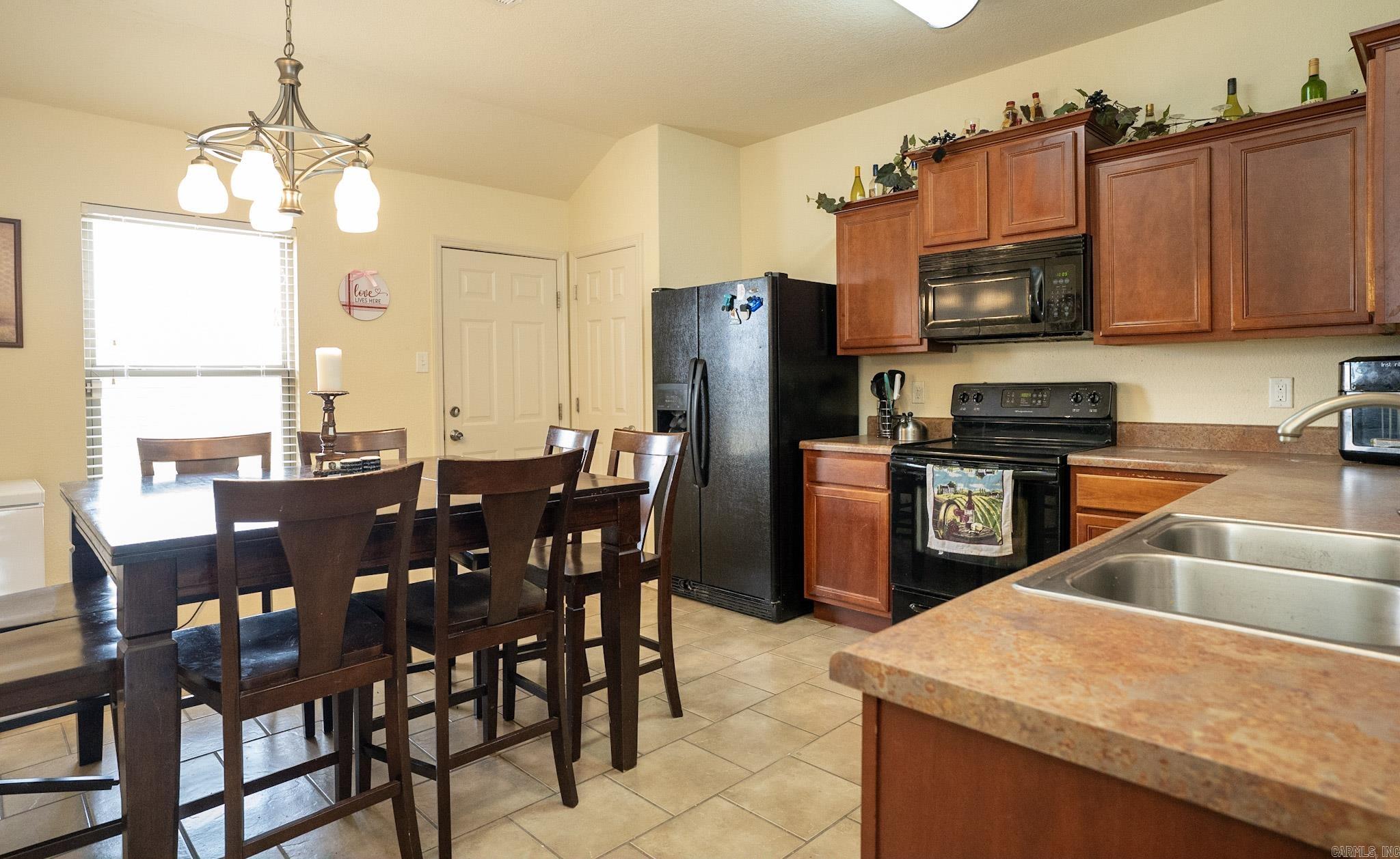 PARKWAY MEADOWS - Residential