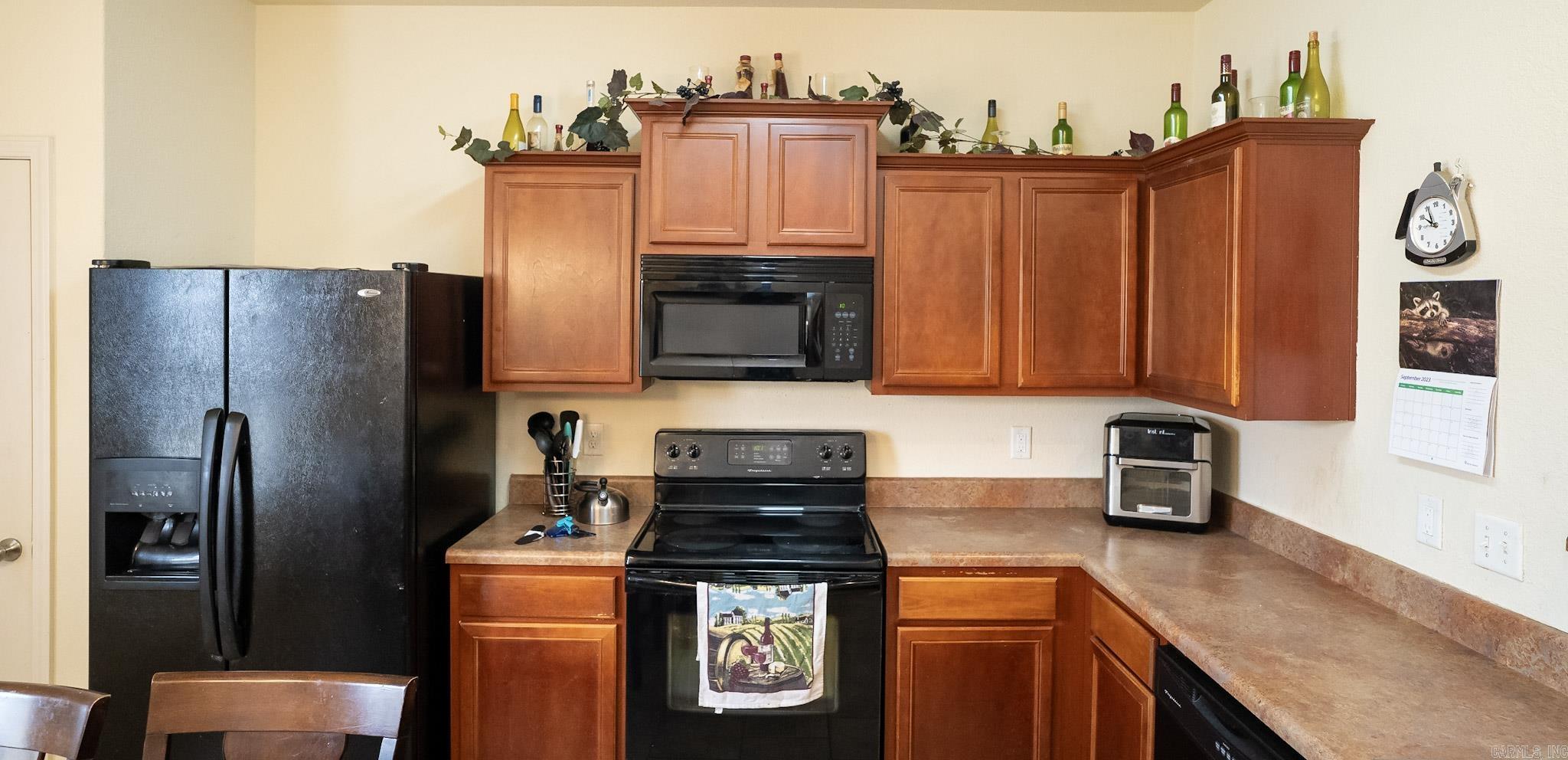 PARKWAY MEADOWS - Residential