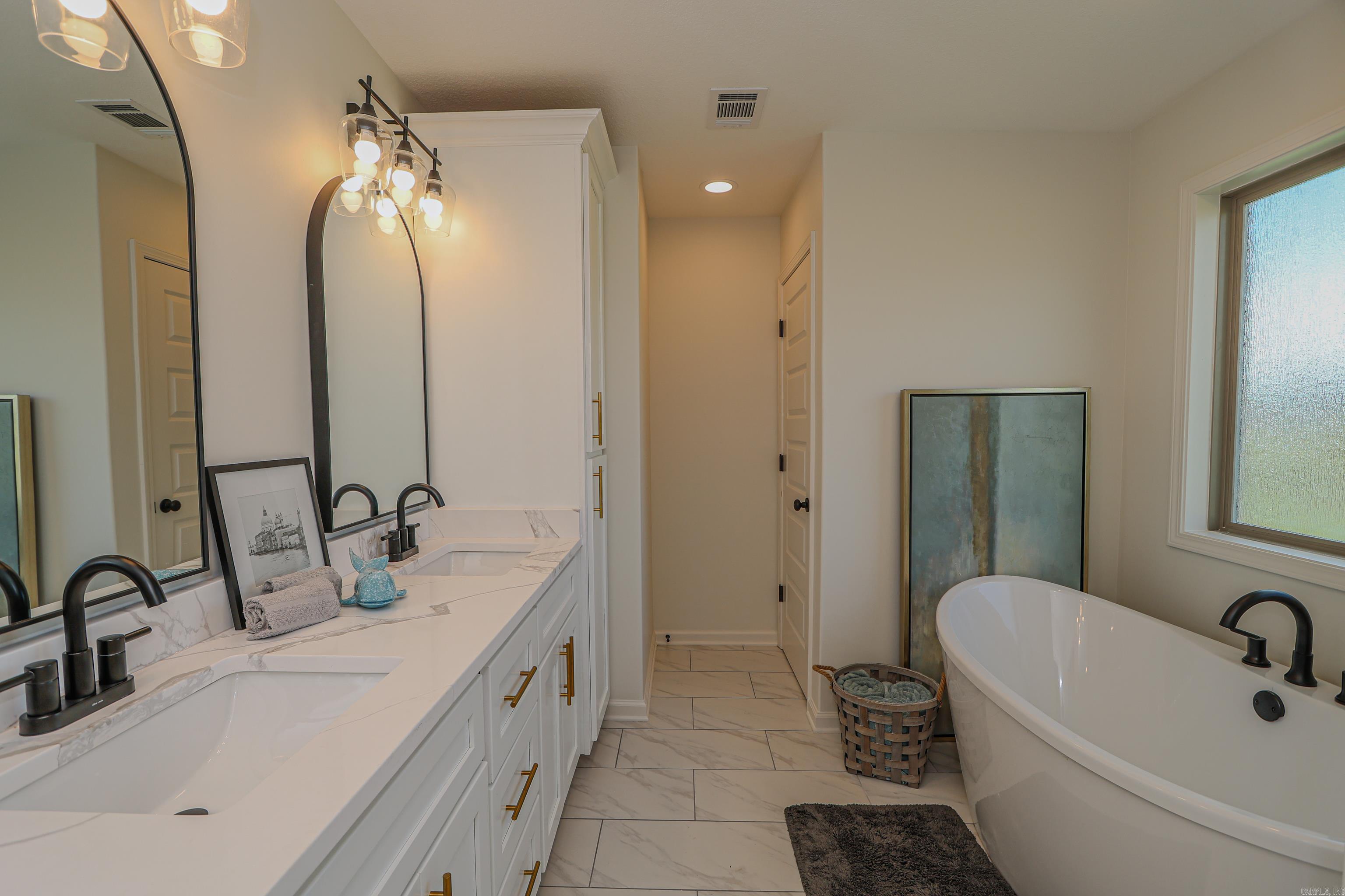 SILO RIDGE ESTATES - Residential