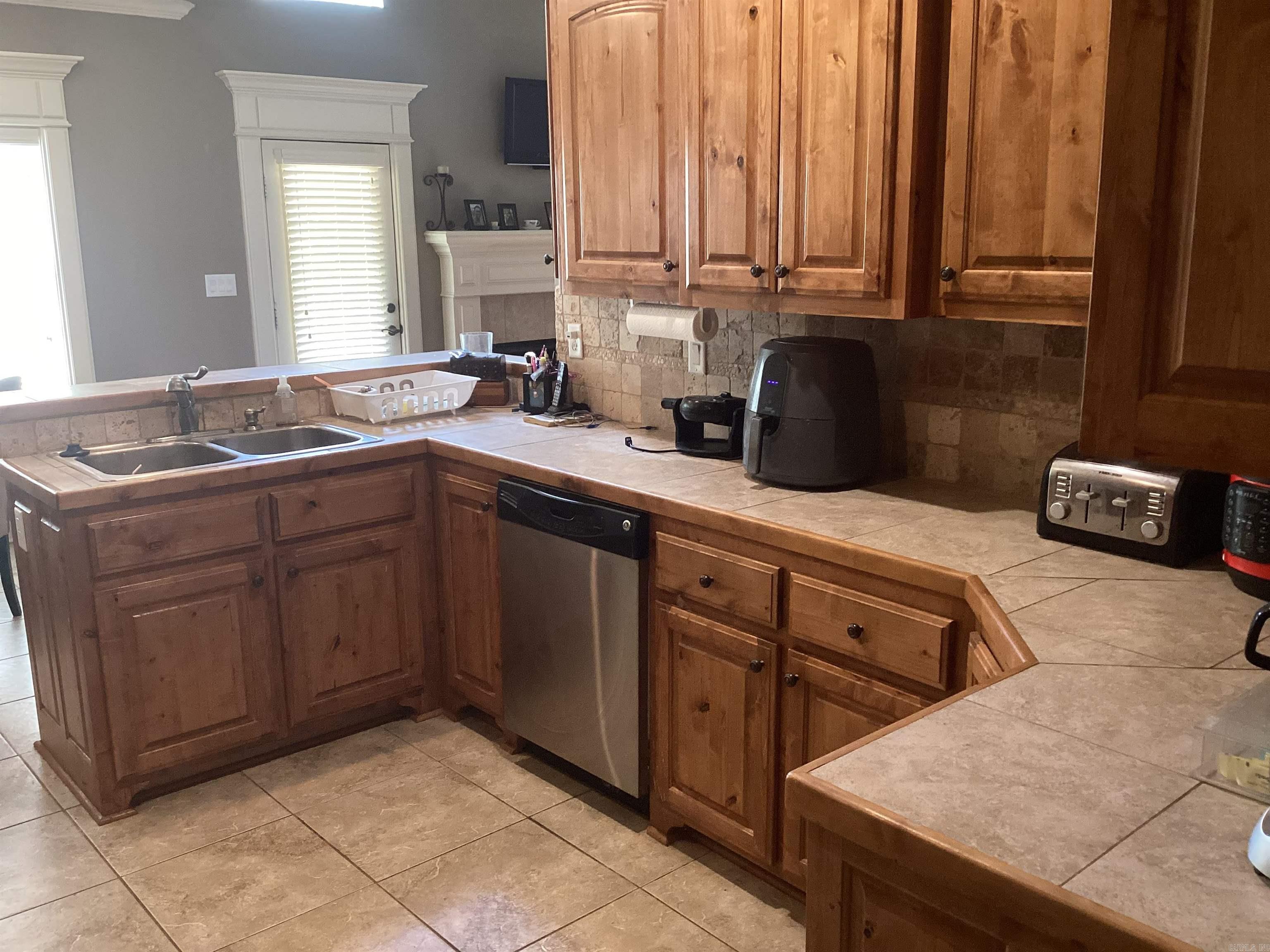 HURRICANE MEADOWS - Residential