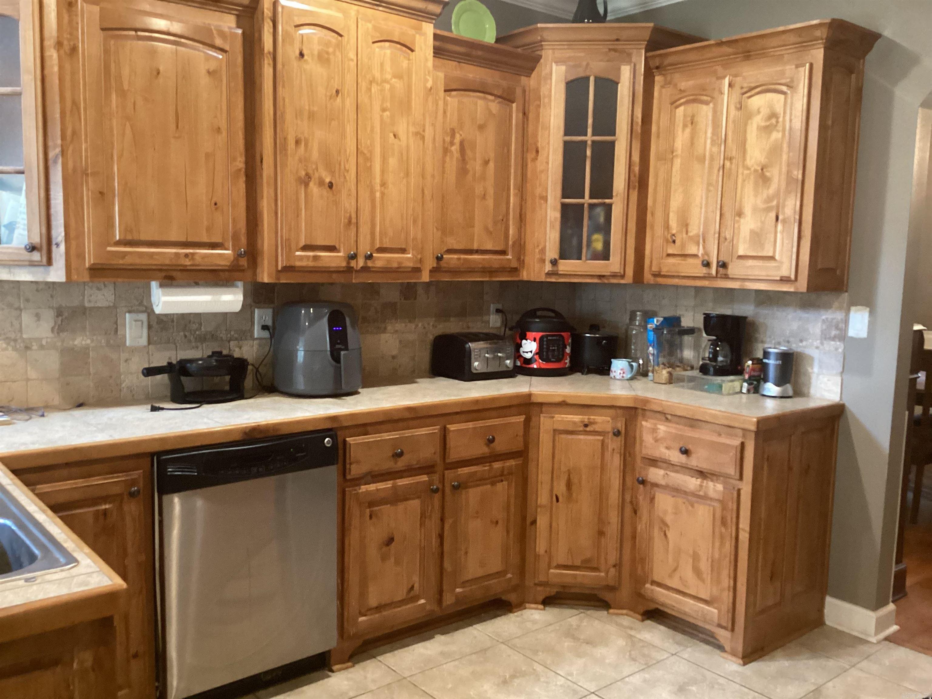 HURRICANE MEADOWS - Residential