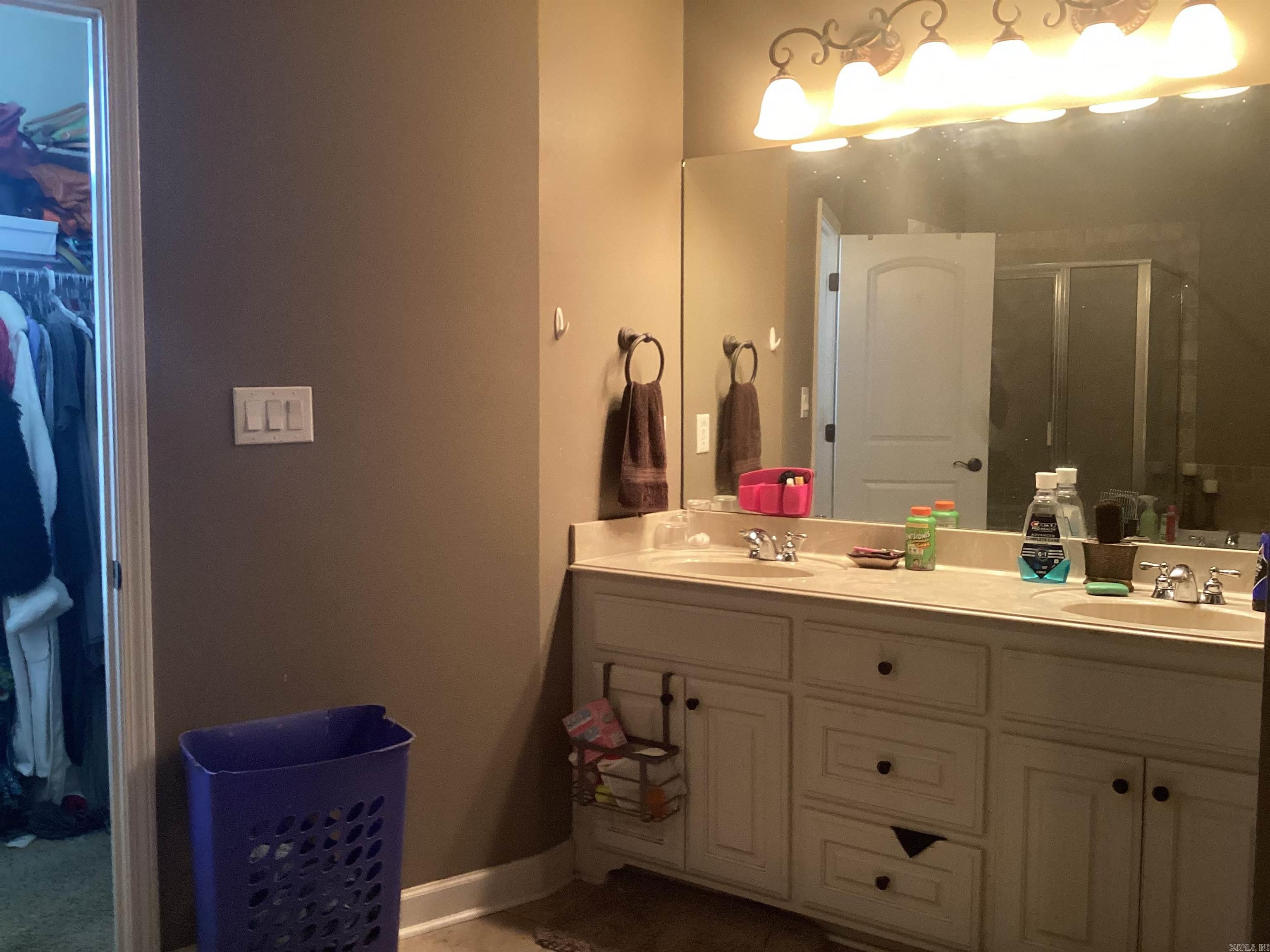 HURRICANE MEADOWS - Residential