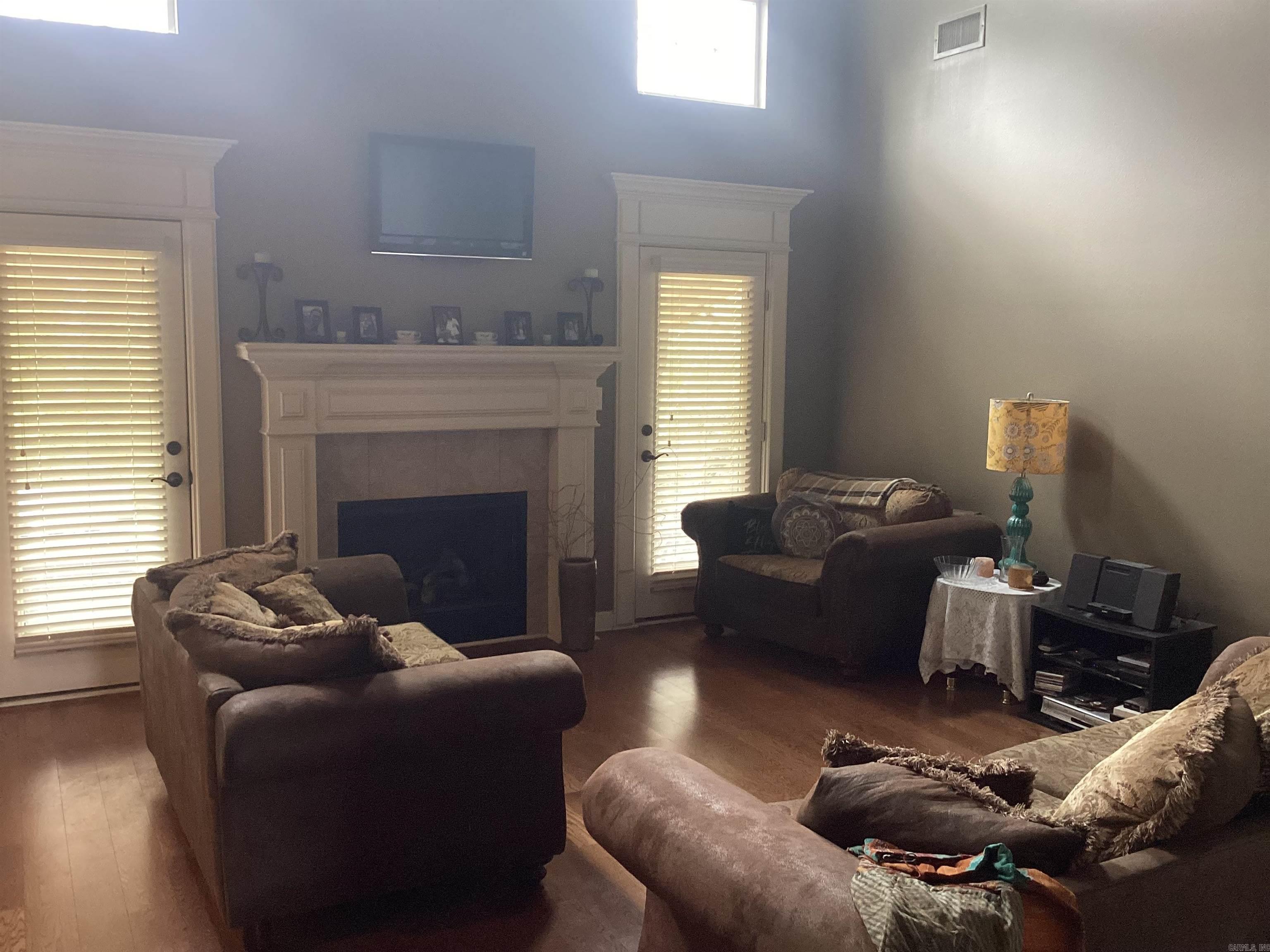 HURRICANE MEADOWS - Residential