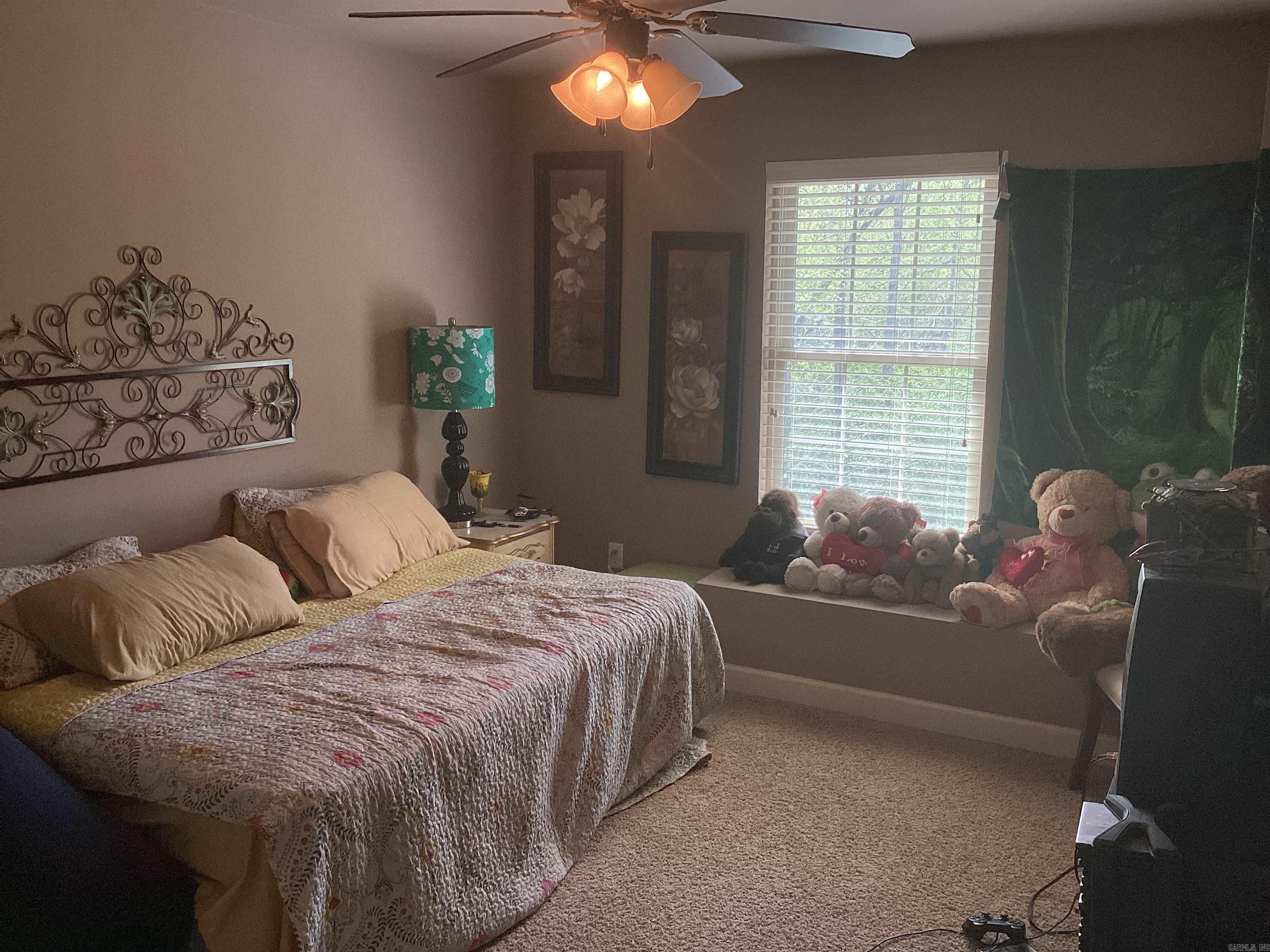 HURRICANE MEADOWS - Residential