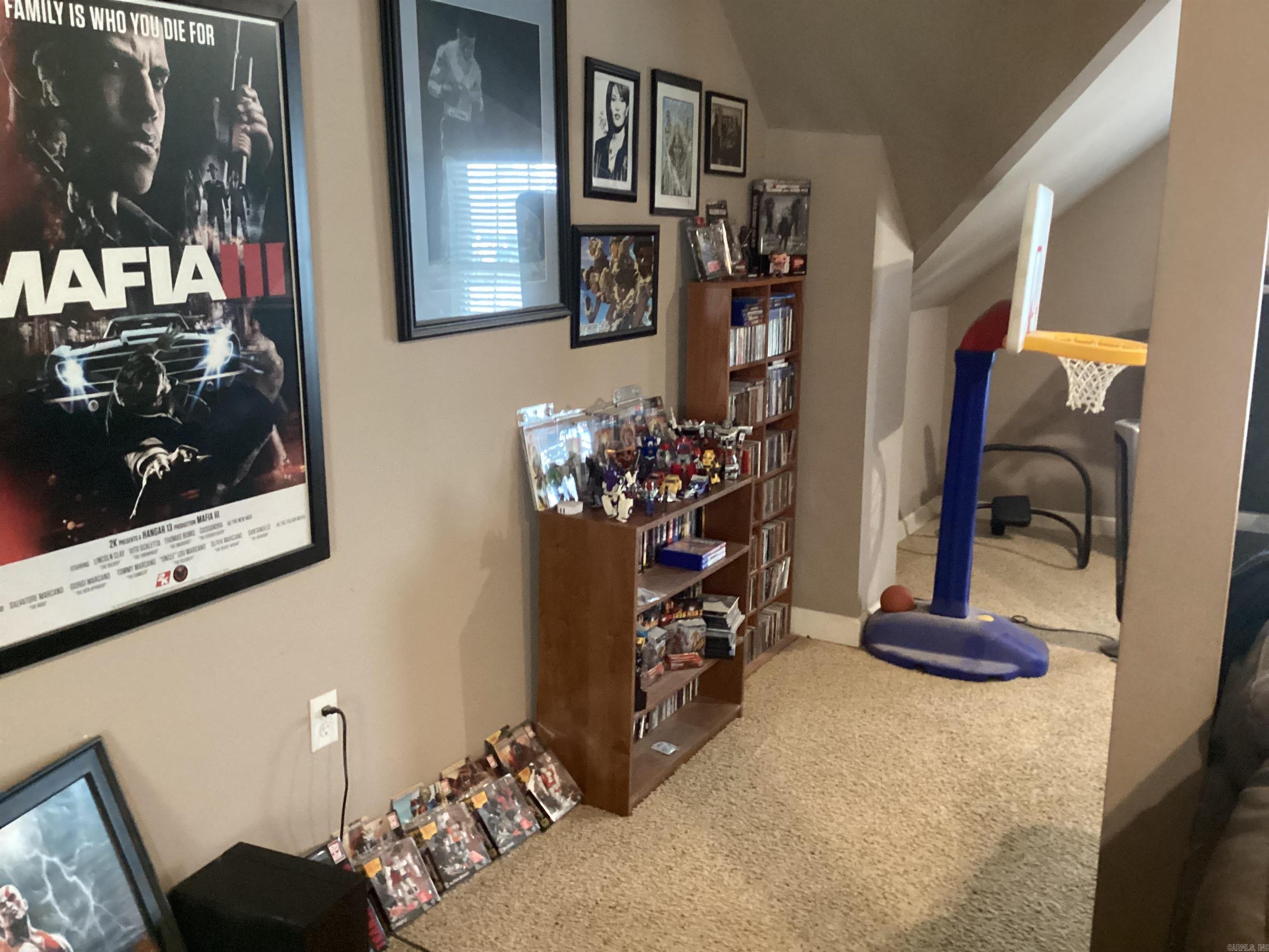 HURRICANE MEADOWS - Residential