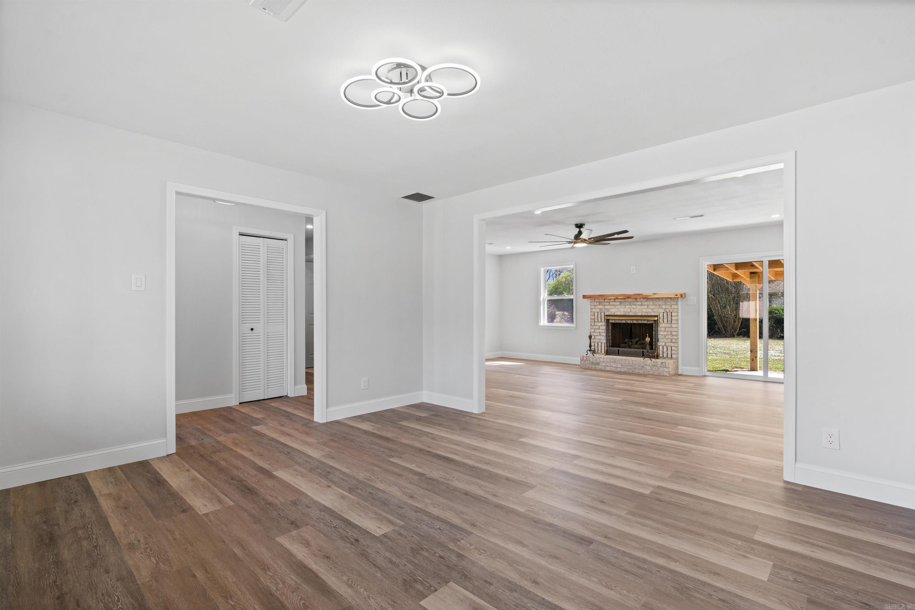 BEVERLY HILLS - Residential