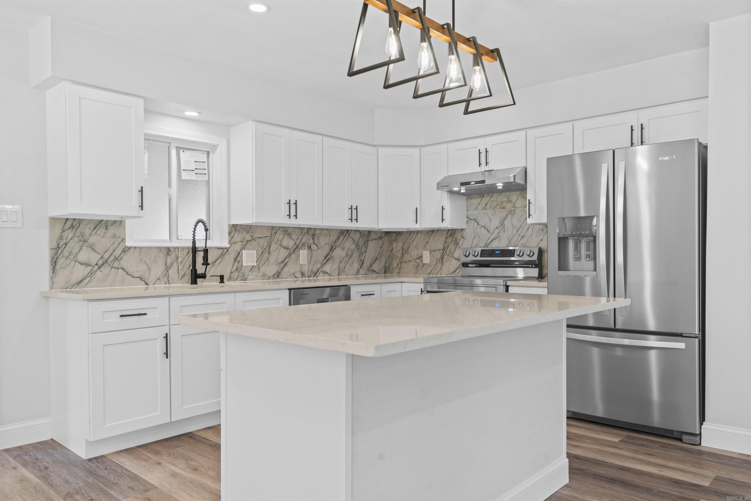 BEVERLY HILLS - Residential