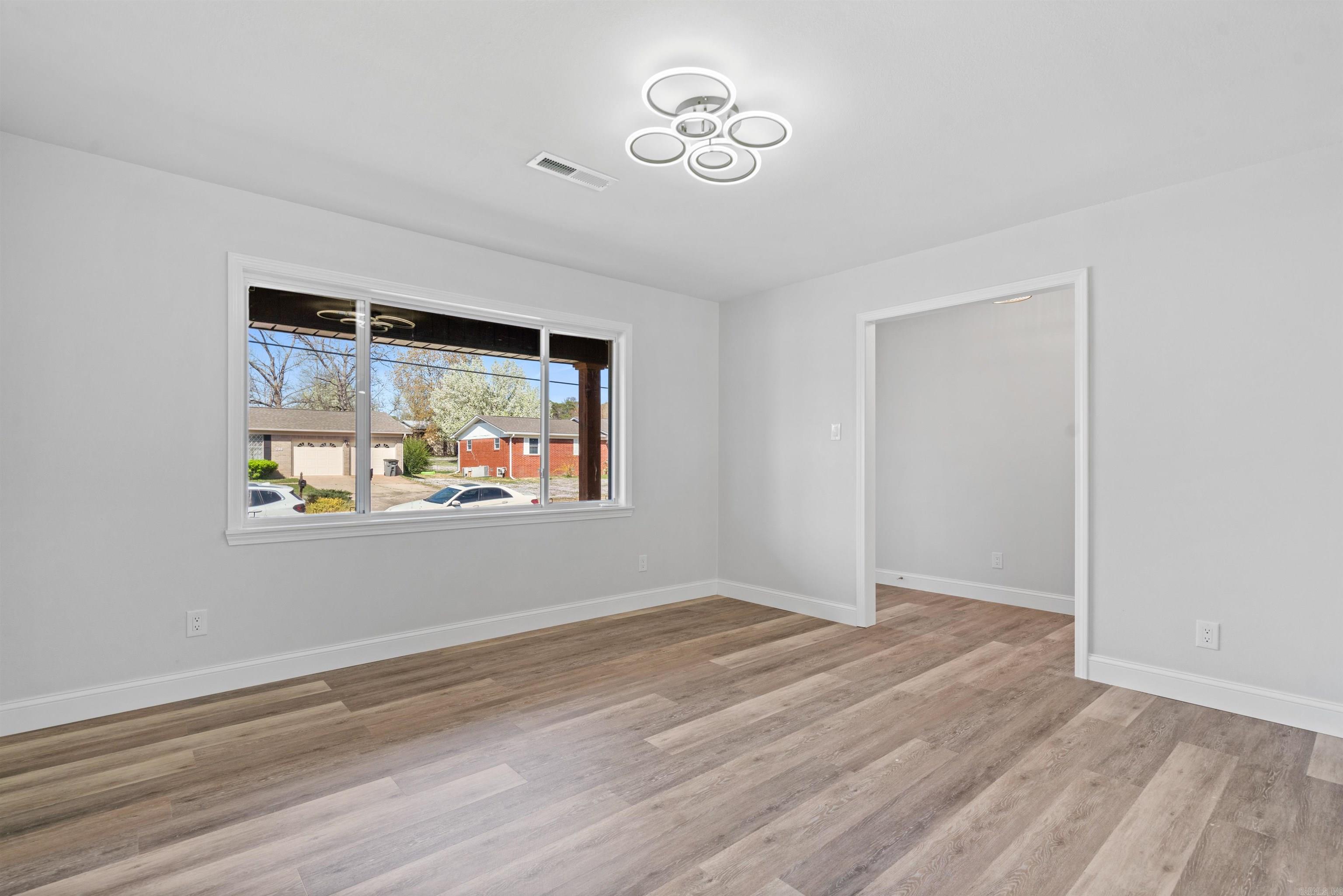 BEVERLY HILLS - Residential