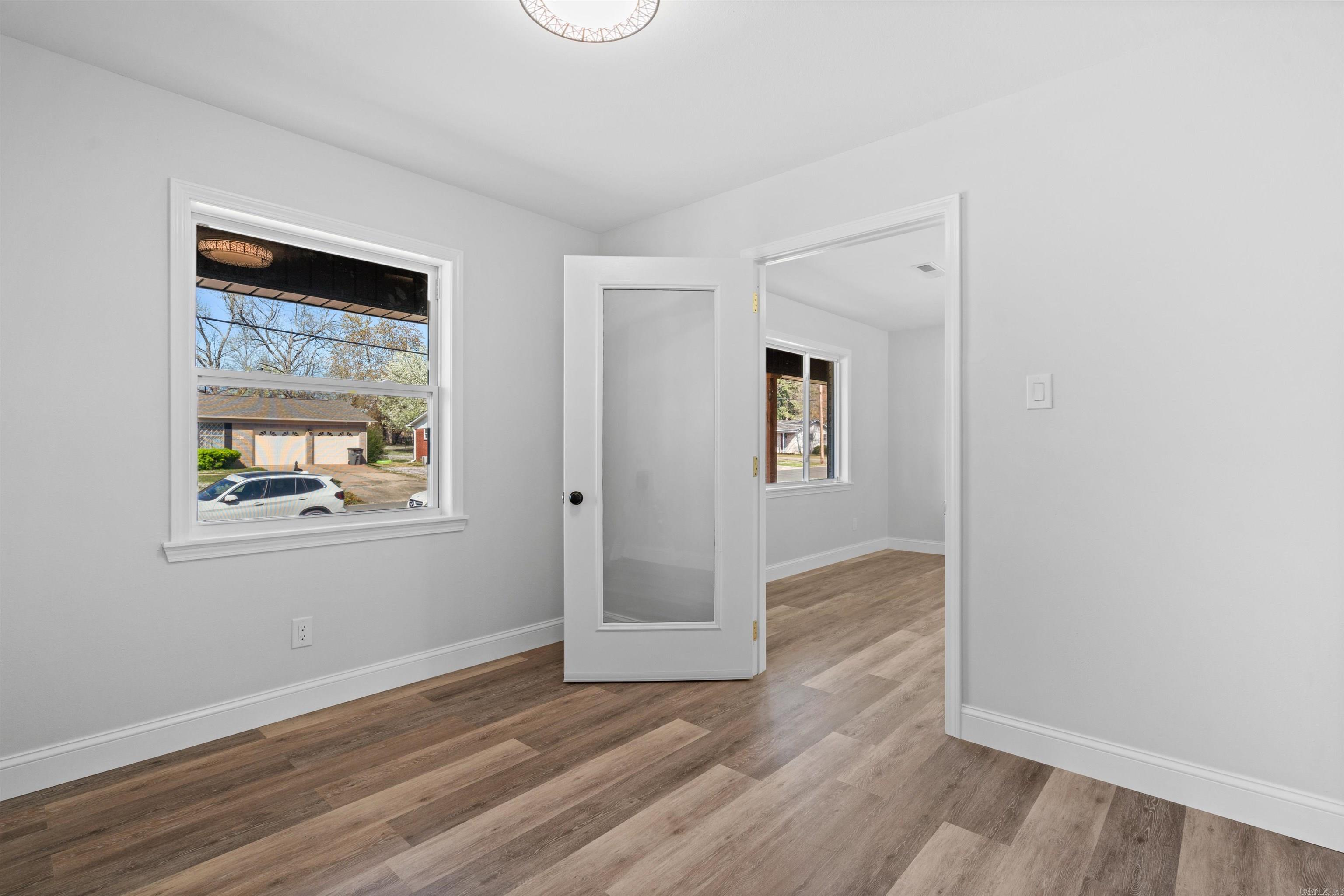 BEVERLY HILLS - Residential