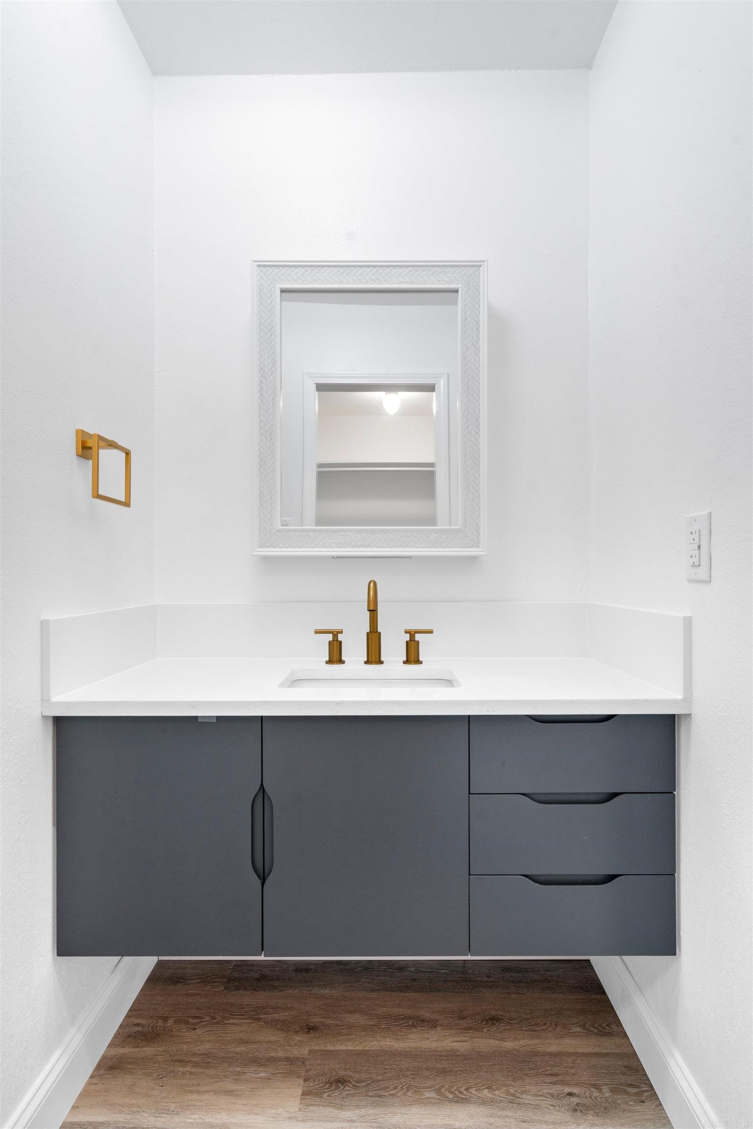 BEVERLY HILLS - Residential