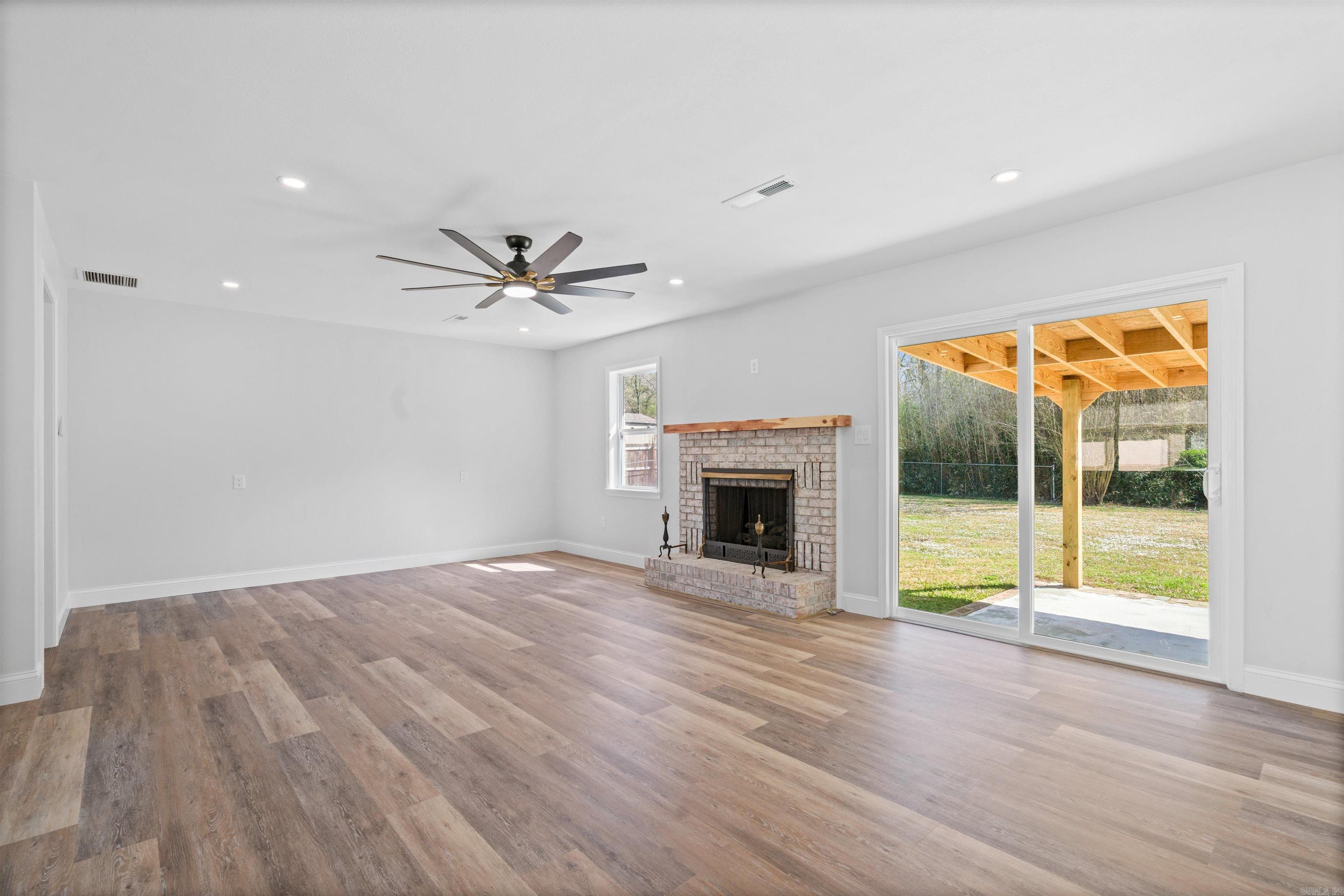 BEVERLY HILLS - Residential