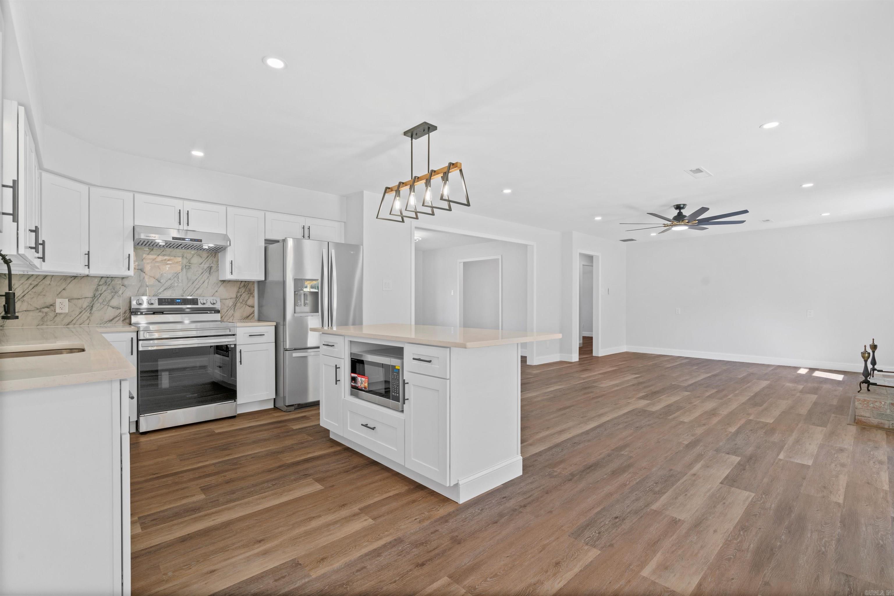 BEVERLY HILLS - Residential