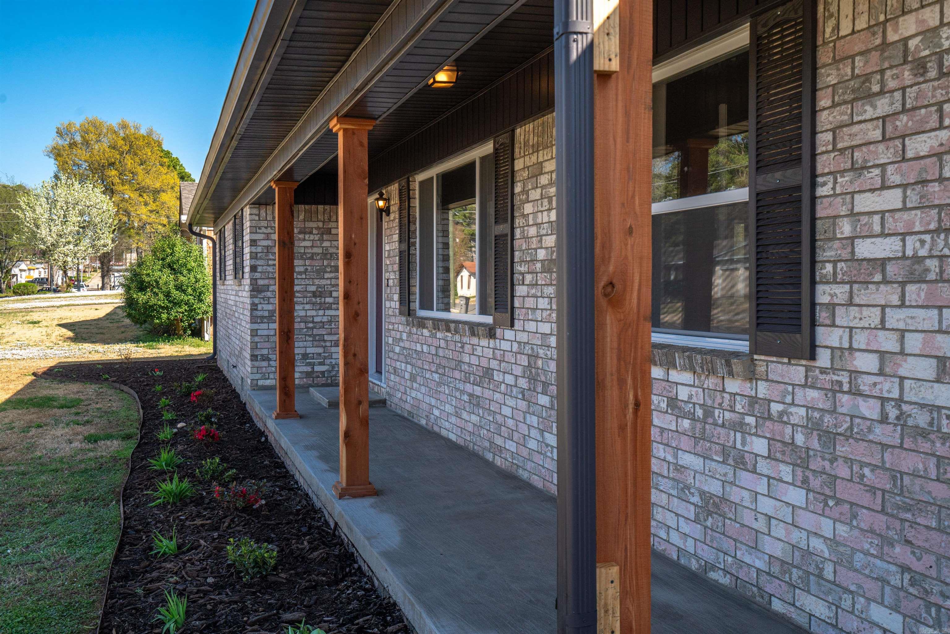 BEVERLY HILLS - Residential