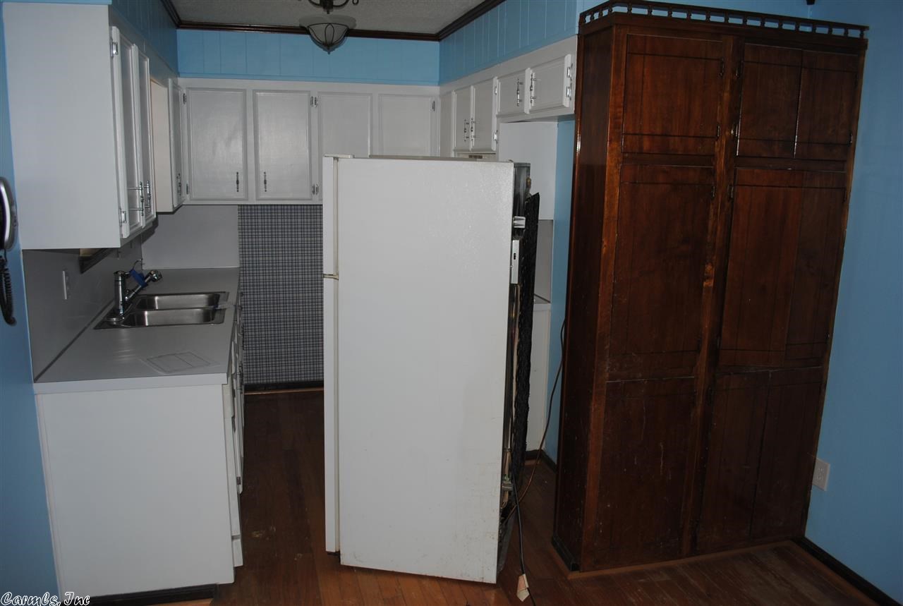 Tiffany Manor - Residential