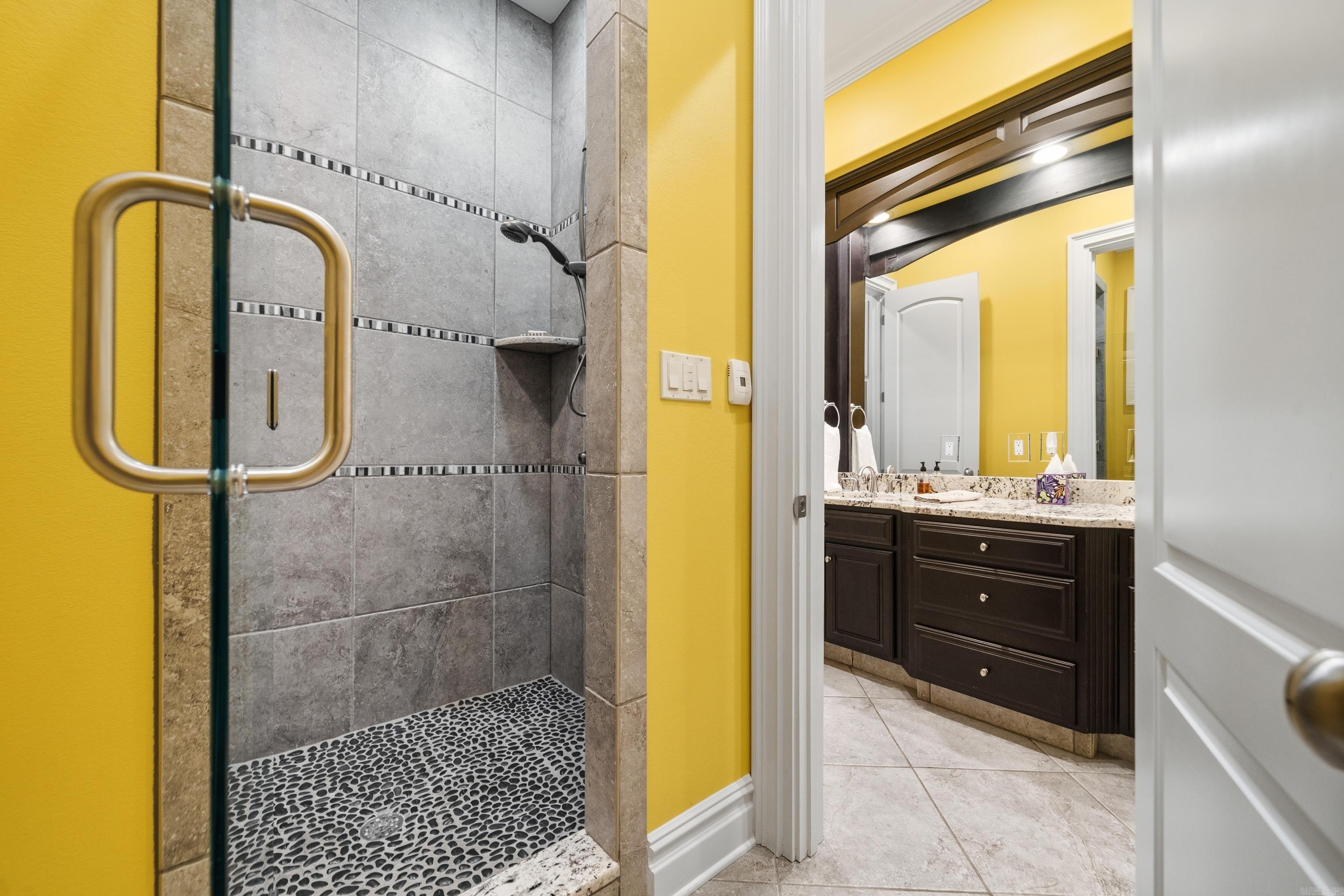 RED OAK - Residential