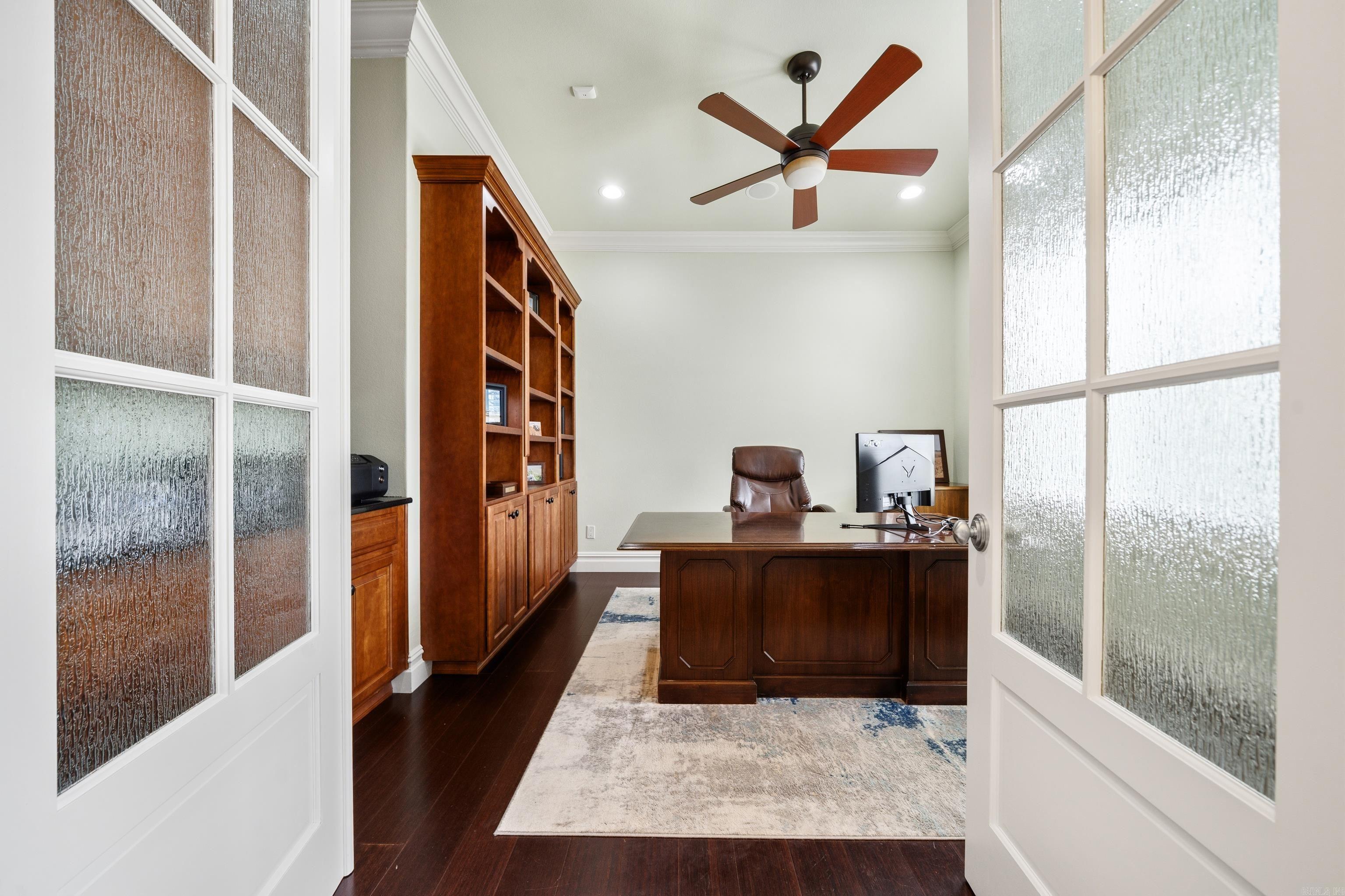 RED OAK - Residential