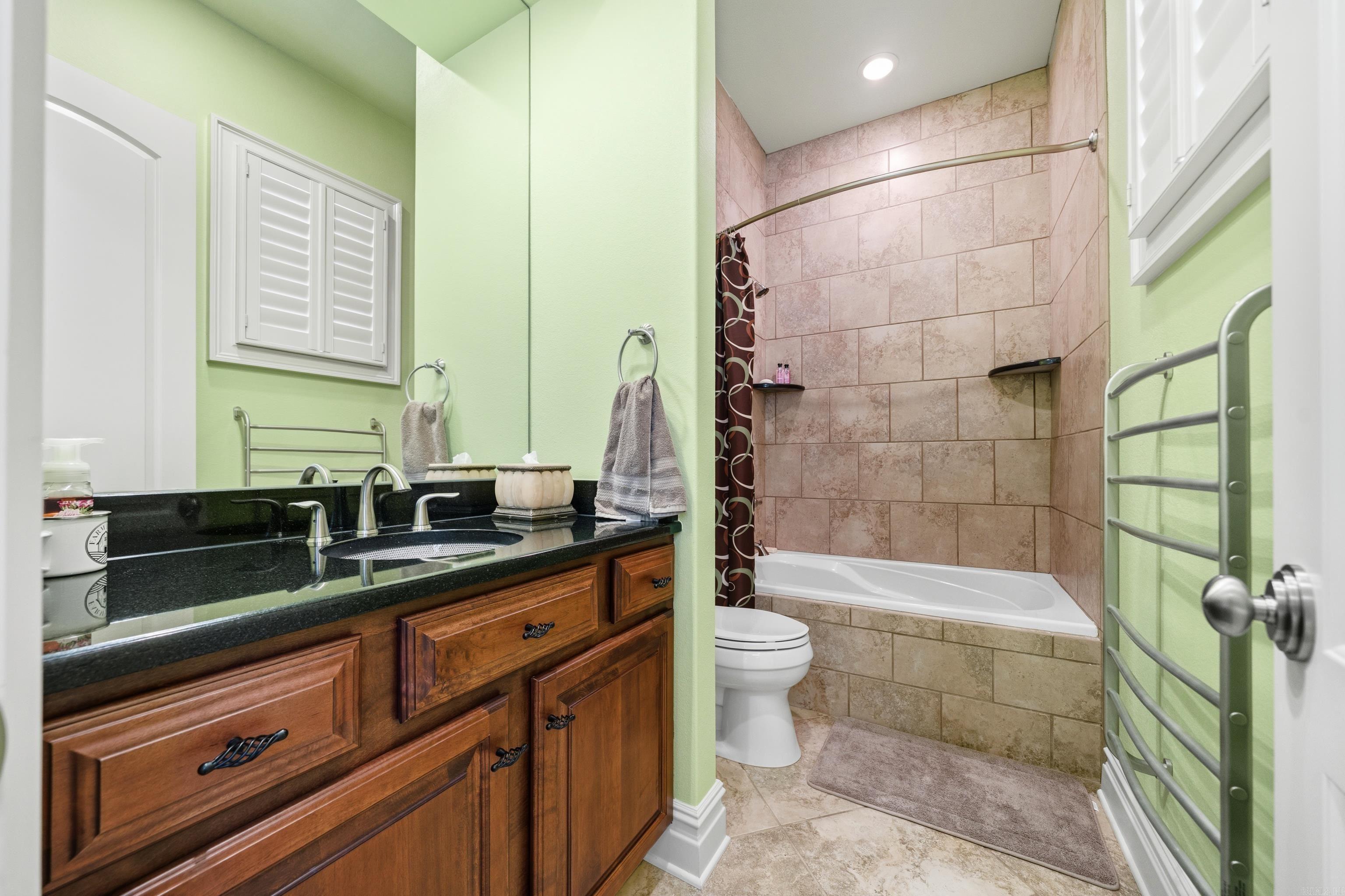 RED OAK - Residential