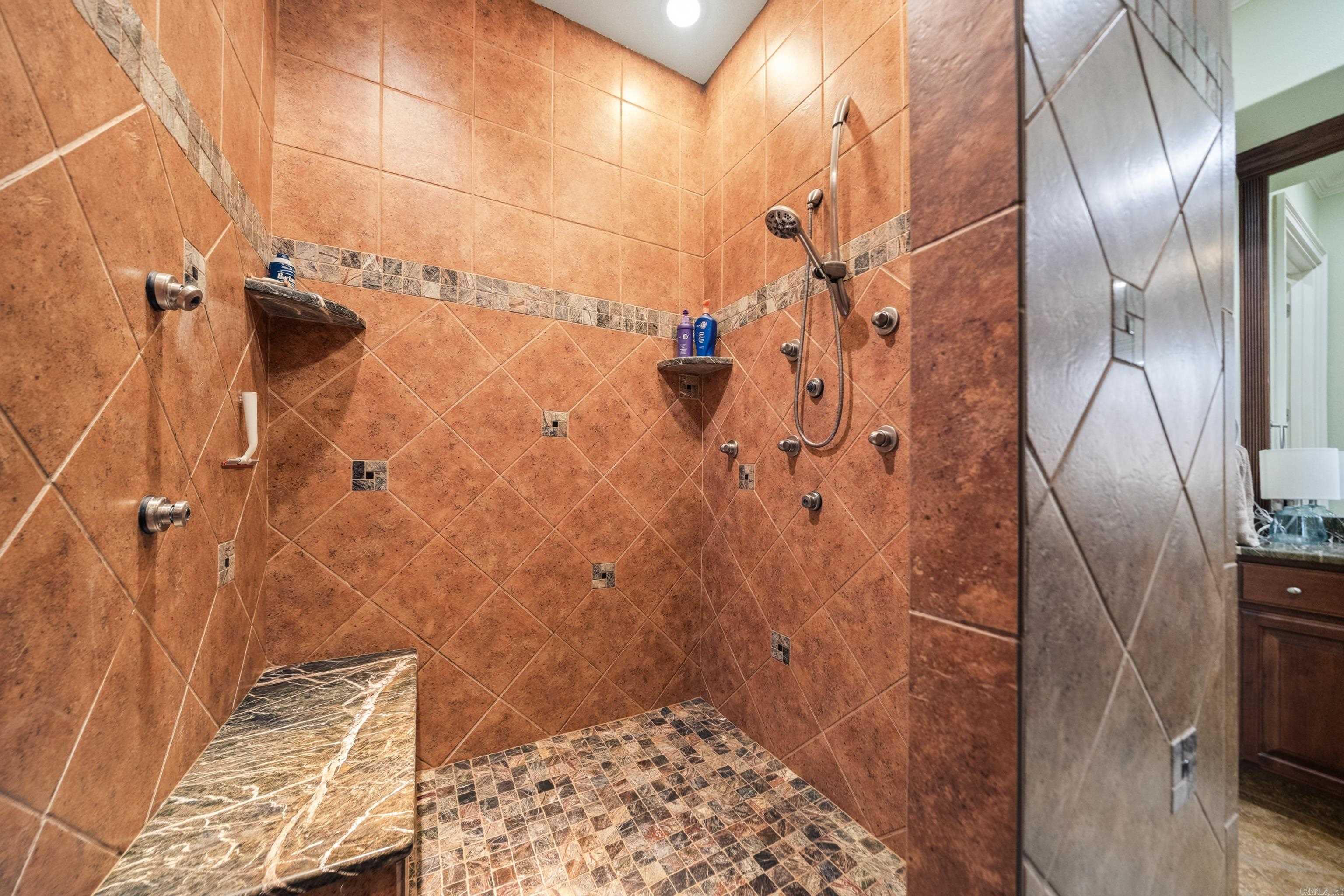 RED OAK - Residential