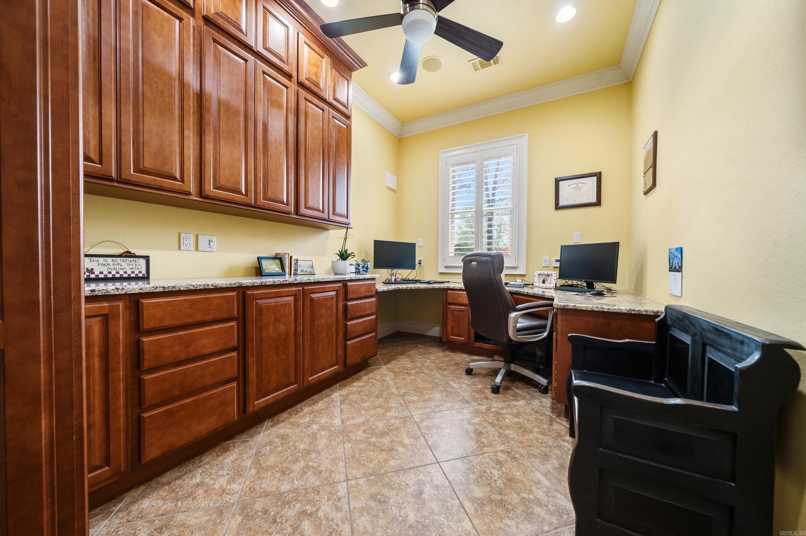 RED OAK - Residential